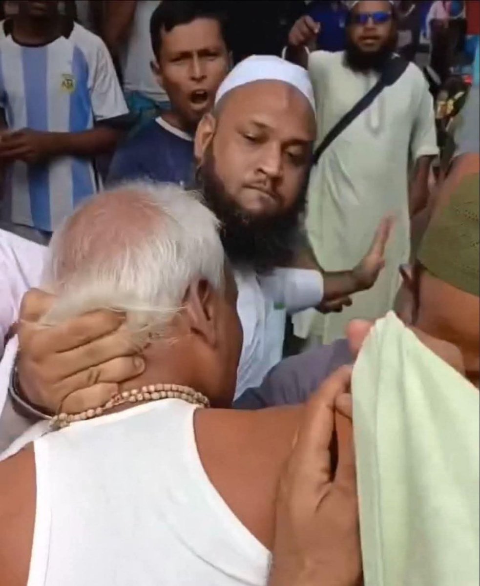 The rise of fundamentalists in Bangladesh has reached such a level that persecution of religious minorities is almost gaining legitimacy! Under the pretext of insulting the Prophet, an elderly Hindu was publicly and physically assaulted in broad daylight—Is this the Bangladesh