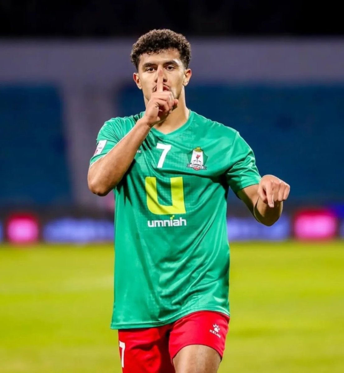 🚨 Göztepe, 19 yaşındaki Ürdünlü forvet oyuncusu Ibrahim Sabra'nın transferi için 150 bin euro karşılığında anlaşmaya vardı!

🇯🇴 Al-Wehdat SC formasıyla bu sezon 21 maçta 9 gol atan 2006 doğumlu forvet, 2 kez de Ürdün A Milli Takımı'nda forma giydi.