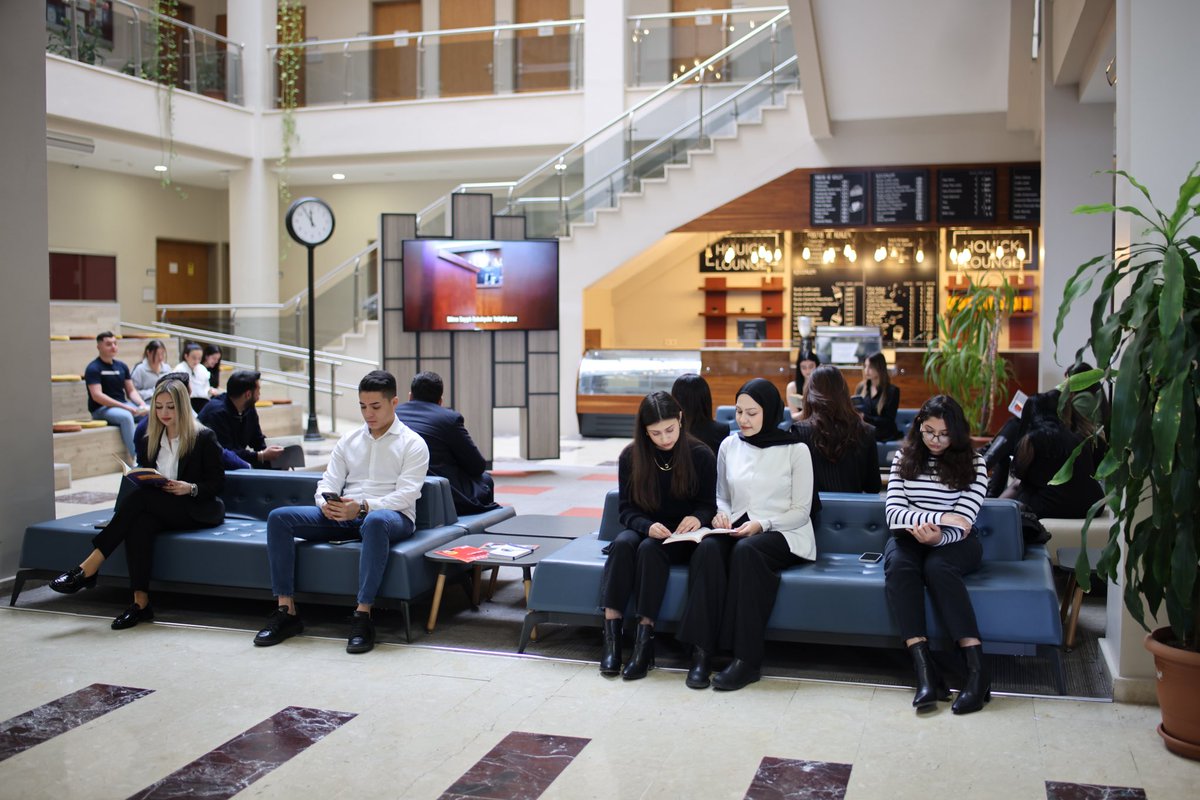 🏠 Yurt, yaşam merkezi ve sosyal tesisler…
#Hasan Kalyoncu Üniversitesi’nde öğrencilik, sadece akademik değil; konforlu, güvenli ve sosyal bir yaşam deneyimidir.
🛏️ Yurttan sınıfa birkaç adım
☕ Sosyal alanlar, kafeler
#hkunv #HKÜKampüs