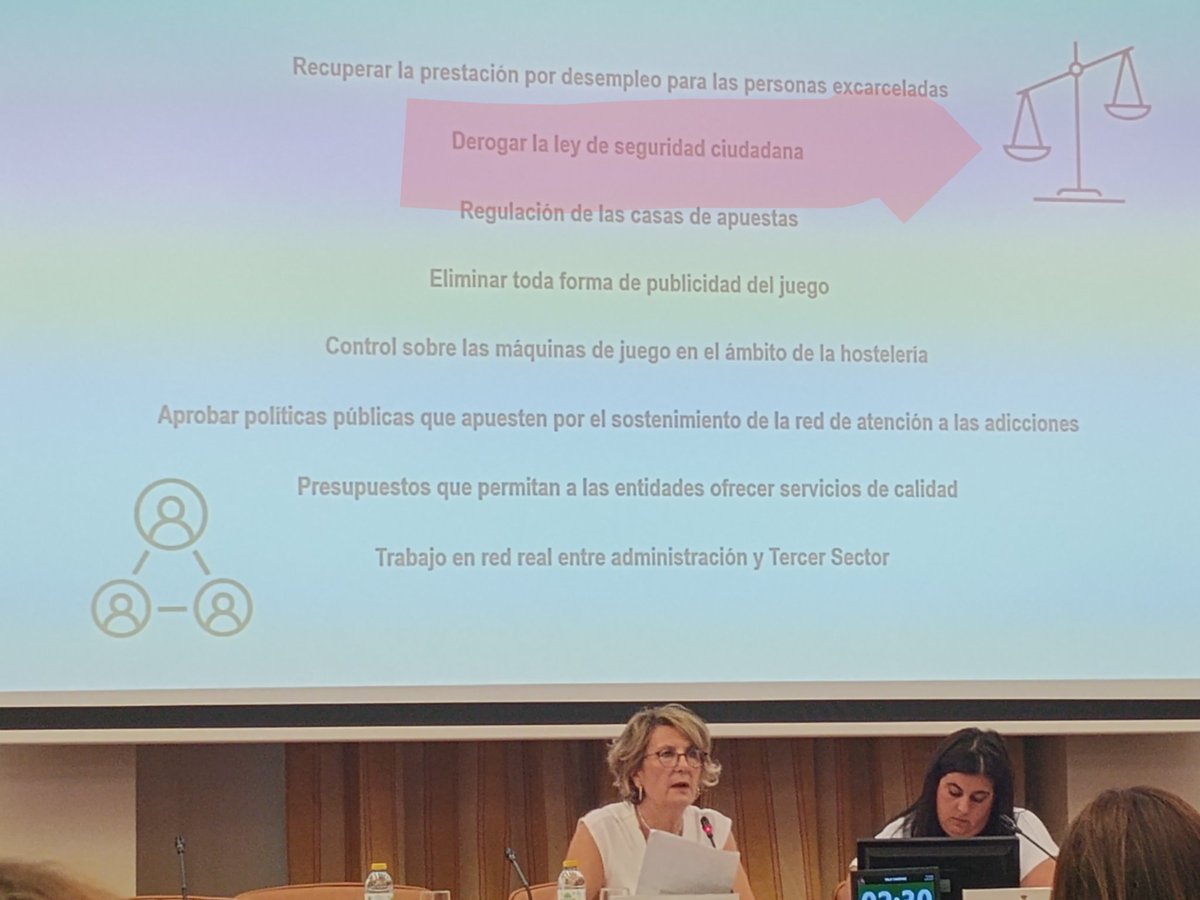 En sus 40 años <a href="/UNADenred/">UNAD</a> lo tiene claro. Derogar la ley mordaza! La tenencia no pone en peligro la seguridad ciudadana. No es un problema de seguridad, es una cuestión de salud!