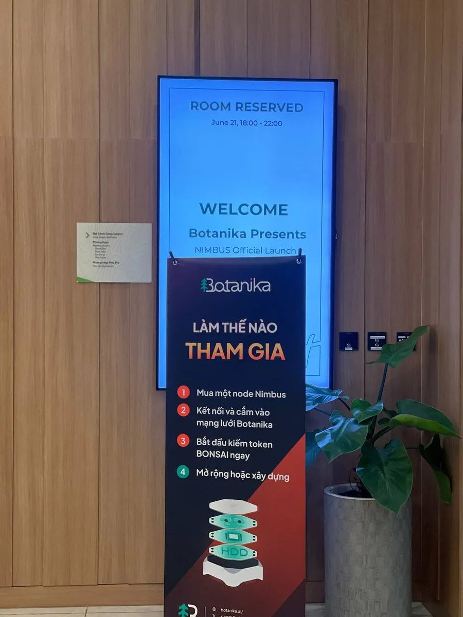 botanika_sol's tweet image. 🇻🇳 Vietnam, the wait is over! 🎉

We officially launched #NIMBUS with a fantastic event in Vietnam, celebrating with partners and our amazing community. 

Attendees got to experience Nimbus firsthand, and the energy was incredible! Big things are coming!

The #DePIN on $SOL, Be…