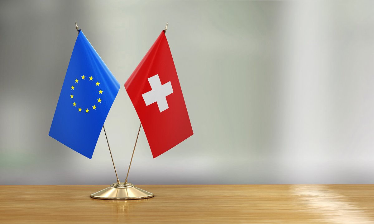 BAG_OFSP_UFSP's tweet image. Der Bundesrat hat die Vernehmlassung zum Paket 🇨🇭 -🇪🇺 eröffnet, zu dem auch das Gesundheitsabkommen gehört:
🛡️Erhöhte Frühwarn- und Reaktionsfähigkeit
💪Zusammenarbeit mit Fachleuten für Gesundheitssicherheit
🎯Besserer Schutz der Schweizer Bevölkerung
ℹ️ bag.admin.ch/bag/de/home/st…