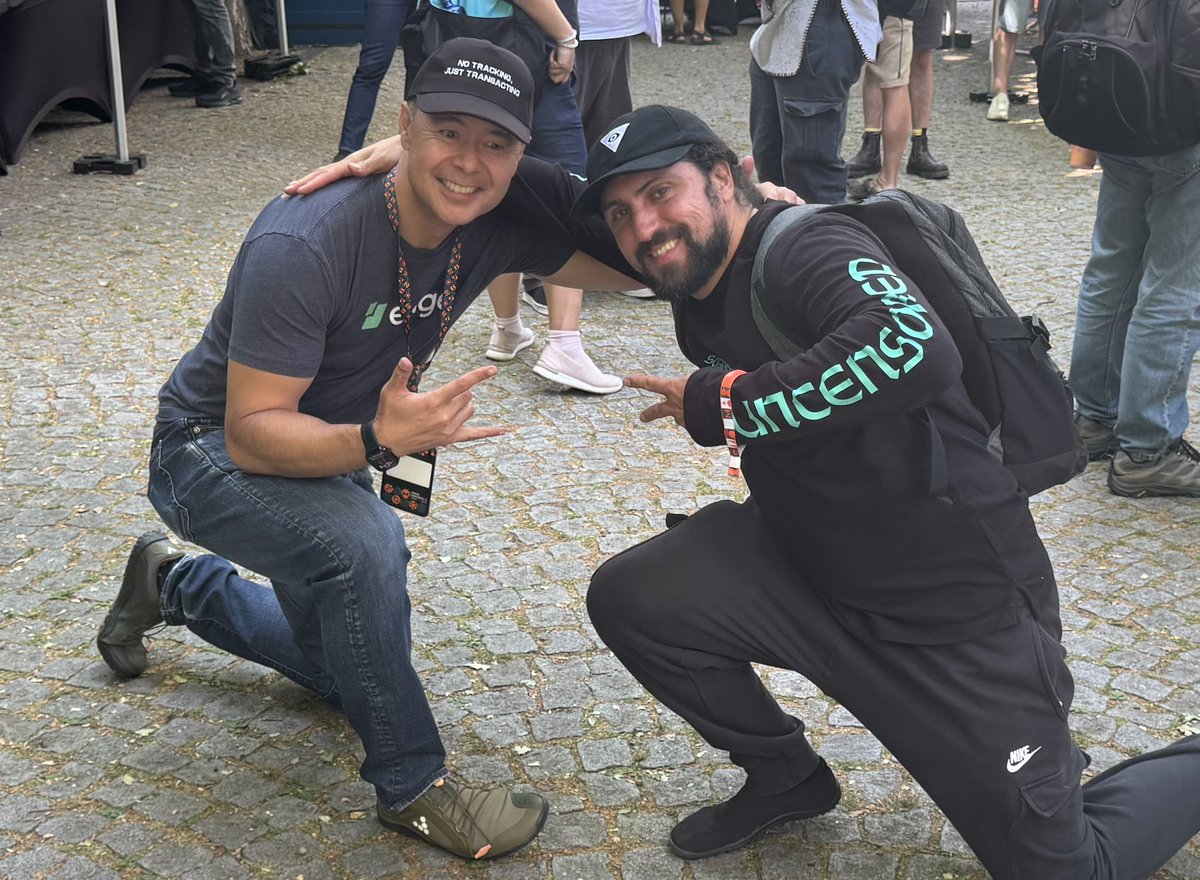 Paul Puey (@paullinator) on Twitter photo Always a pleasure running into <a href="/Narodism/">Amir Taaki ⛛</a>. Thank you <a href="/MoneroKon/">MoneroKon</a> for bringing together great freedom/privacy warriors. Always a pleasure running into <a href="/Narodism/">Amir Taaki ⛛</a>. Thank you <a href="/MoneroKon/">MoneroKon</a> for bringing together great freedom/privacy warriors.