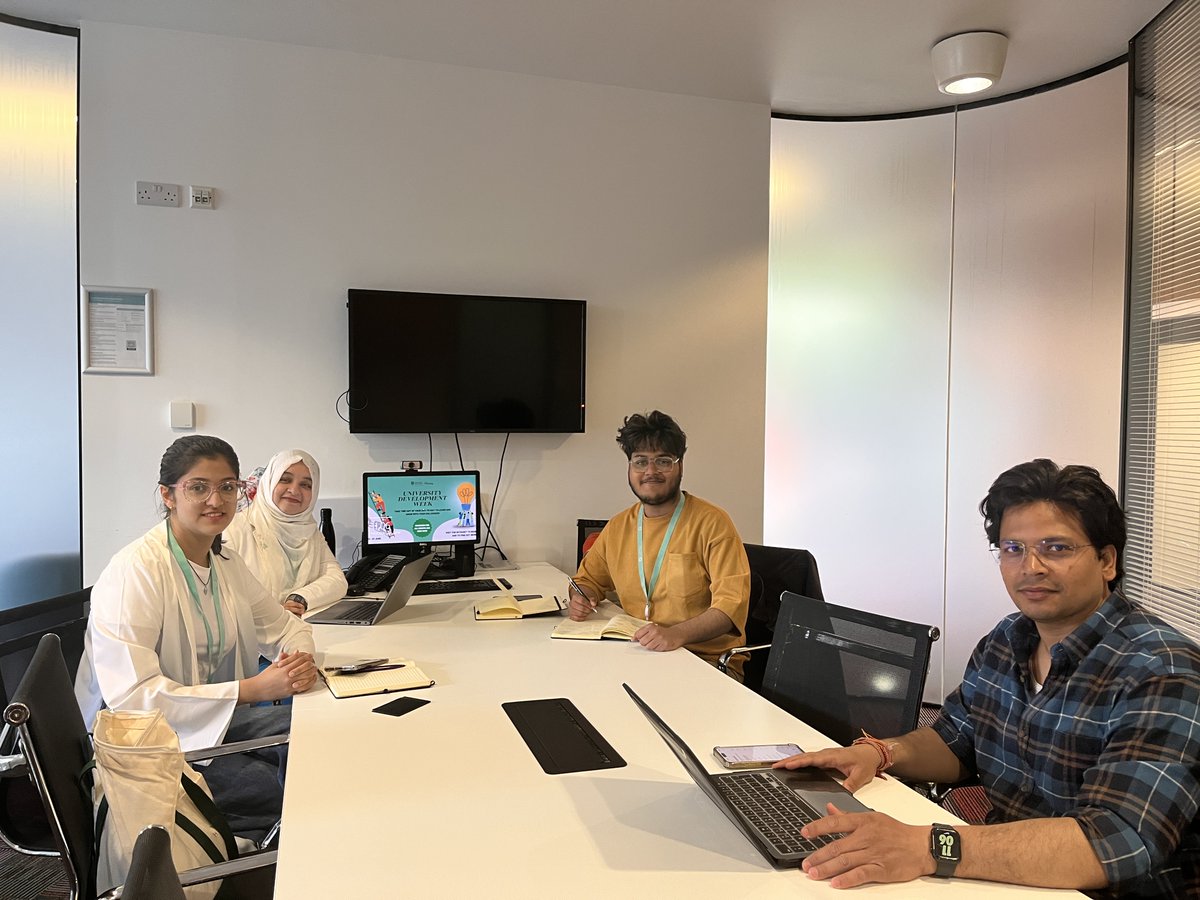 UELAdviceCentre's tweet image. Training Workshop and Client Session with Mehwish! π
We had two sessions today at the @UELAdviceCentre. A big thank you to Mehwish for these two very insightful sessions β and well done to our volunteers for their active participation.
@SBL_UEL
@UEL_News