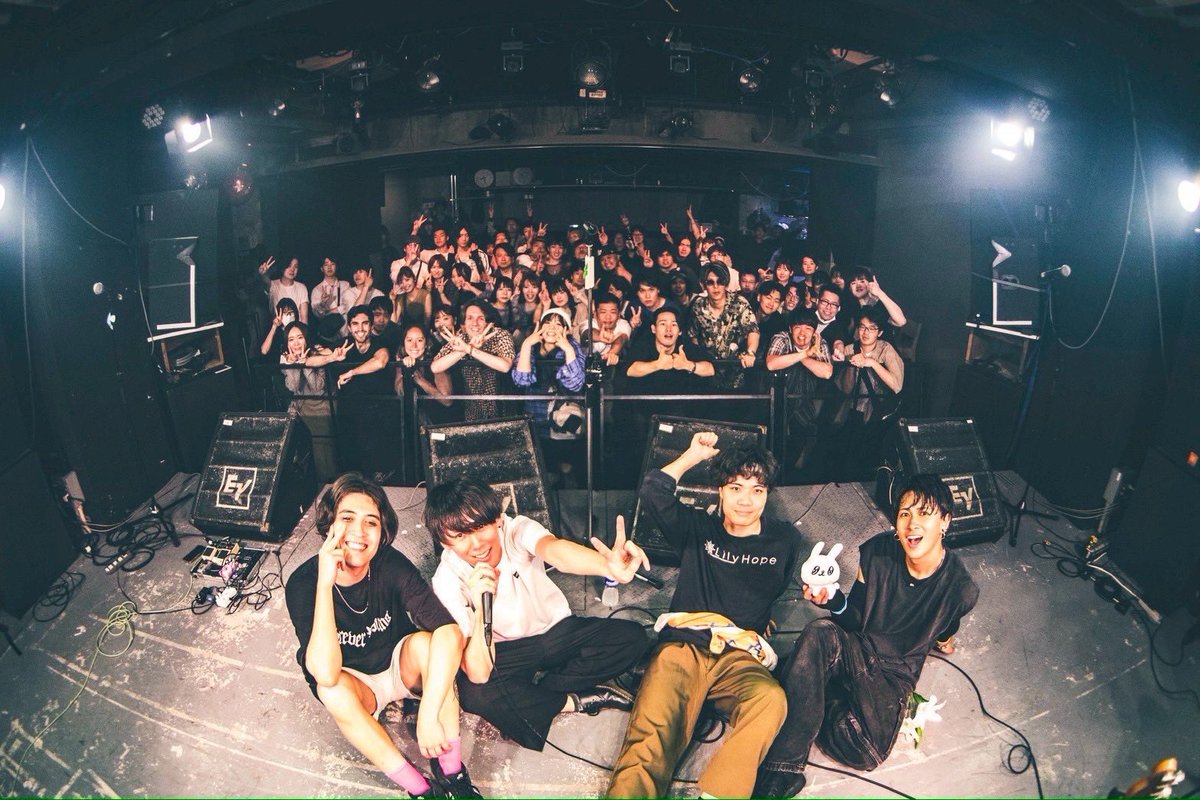 LilyHope_info's tweet photo. 2025.6.22 - MAIRO

Lily Hope pre,
----DOPE MOMENTS _ vol.1 【完】----

イベントを大成功に導いてくださった
スタッフの方々
出演バンドの方々
お客様方
感謝の気持ちでいっぱいです❤️‍🔥

ありがとうございました！

これからもLily Hopeをよろしくお願いします🌺

Photo by Shoji @blue_1231xxx https://t.co/g4JbVTP1HT
