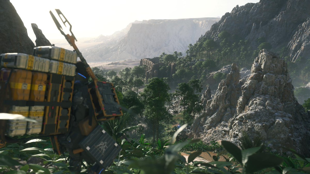 He terminado #DeathStranding2, completado sus mil secundarias, no podido separar de su rotunda jugabilidad adictiva, soñado con su historia y forma de contarla, y flipado con su obsesión audiovisual e indiscutibles riesgos creativos asumidos.

Resumen de mi #Análisis en HILO👇🧵