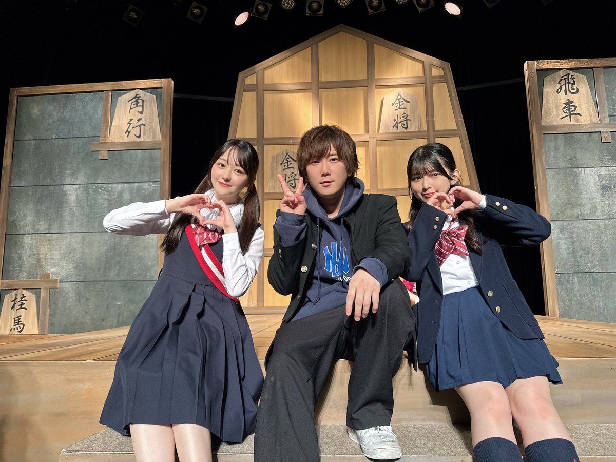 purritona's tweet photo. #キンギン2025
まだまだ皆様と撮っていただいたお写真沢山なので、少しずつアップしていきます☺️🤍

今日の写真は、
仁志くんのことが好きなふたり🔫🍞

萌香さんも春斗さんも #破天荒フェニックス ぶり2度目の共演だったので、とっても心強かったです！🥹
お二人の掛け合い大好きでした😹✨

#MW13 https://t.co/LLajzoGI31