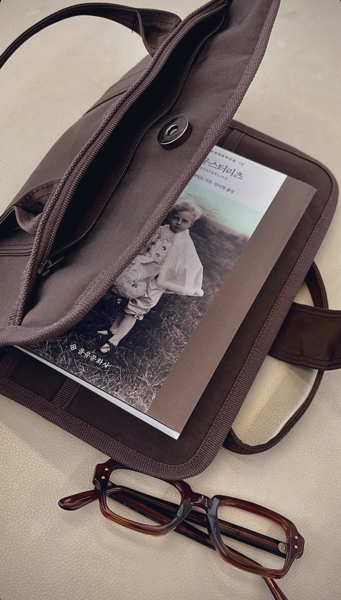 안녕하세요 미온전입니다.

산‘책’가방 브라운, 블랙, 레드 예약 오픈되었습니다. 

m.smartstore.naver.com/mionjeon/produ…