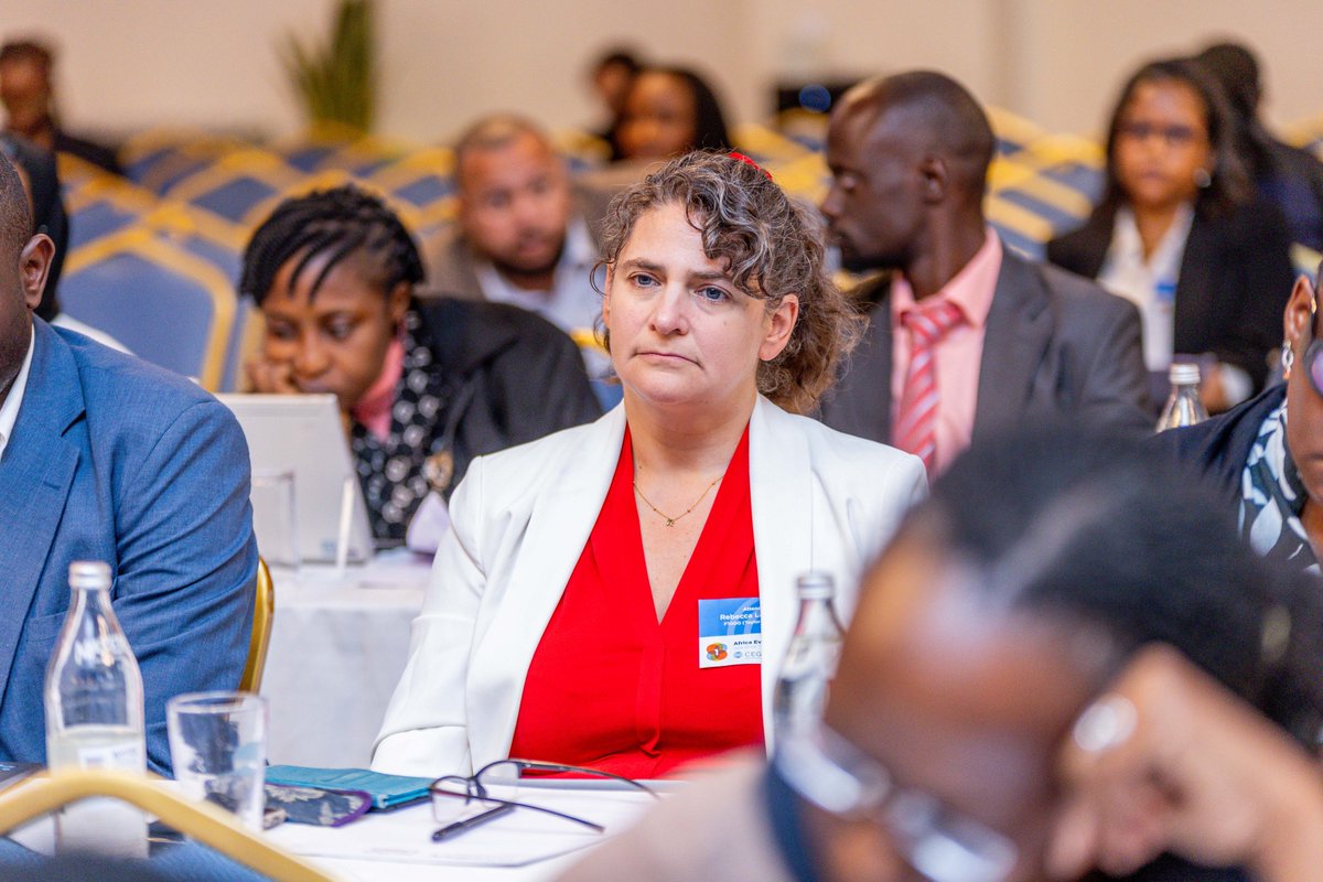Center for Effective Global Action (CEGA) (@cega_uc) on Twitter photo <a href="/CKyobutungi/">Dr. Catherine Kyobutungi Muzukulu wa Bityo</a> <a href="/aphrc/">APHRC</a> <a href="/deankarlan/">Dean Karlan</a> <a href="/EmilieOftedal/">Emilie Oftedal</a> <a href="/noradno/">Norad</a> <a href="/OdhiamboFrank_O/">Frank Odhiambo</a> <a href="/uniGoettingen/">Uni Göttingen</a> Research from <a href="/DouxBaraka/">Doux Baraka Kusinza</a> of <a href="/youthimpactorg/">Youth Impact</a> explores how co-wives in polygynous households in Benin cooperate when mutual interests are at stake.
Co-wives with low agency align at the husband's expense, but involving them in decisions boosts household efficiency. #AES2025 <a href="/CKyobutungi/">Dr. Catherine Kyobutungi Muzukulu wa Bityo</a> <a href="/aphrc/">APHRC</a> <a href="/deankarlan/">Dean Karlan</a> <a href="/EmilieOftedal/">Emilie Oftedal</a> <a href="/noradno/">Norad</a> <a href="/OdhiamboFrank_O/">Frank Odhiambo</a> <a href="/uniGoettingen/">Uni Göttingen</a> Research from <a href="/DouxBaraka/">Doux Baraka Kusinza</a> of <a href="/youthimpactorg/">Youth Impact</a> explores how co-wives in polygynous households in Benin cooperate when mutual interests are at stake.
Co-wives with low agency align at the husband's expense, but involving them in decisions boosts household efficiency. #AES2025