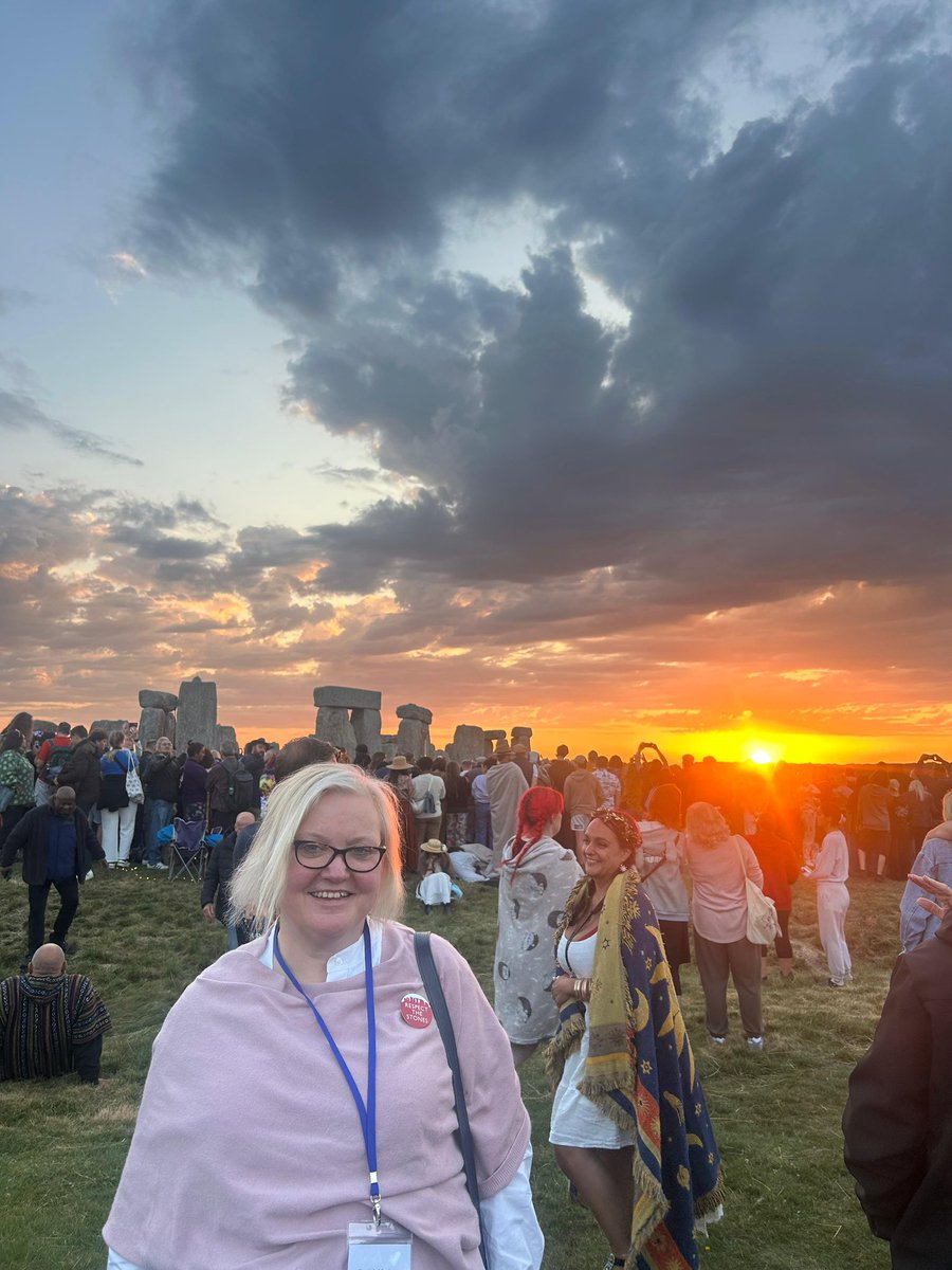 fionatwycross's tweet image. Great to attend the summer solstice with @EnglishHeritage at Stonehenge this weekend - thank you to their staff for everything they do to make sure as many people as possible can enjoy our historic sites