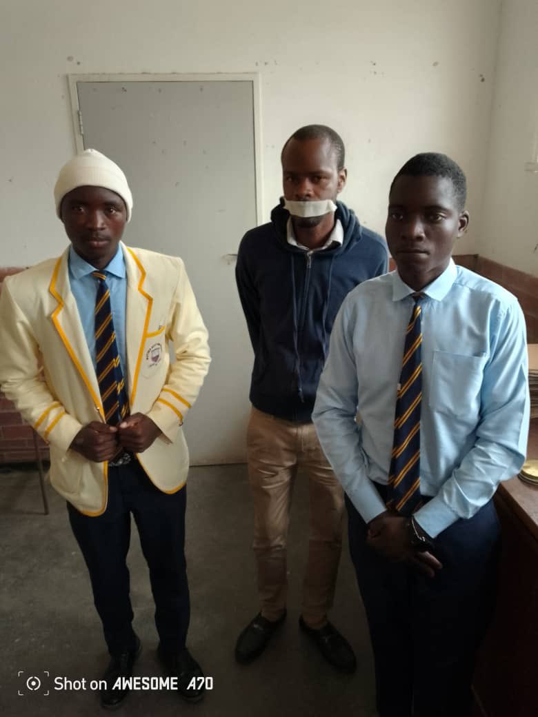 Amalgamated Rural Teachers Union of Zimbabwe,ARTUZ (@artuz_teachers) on Twitter photo #SilenceProtest Don’t silence us! Listen to our legitimate demands. We demand a fair wage and state funded education for our learners. #SaveOurEducationZw <a href="/AUT_UZ/">AUT University of Zimbabwe</a> <a href="/Afriteaching/">Afriteach</a> <a href="/AfricansRising/">Africans Rising</a> <a href="/chumasteve/">Stephen Sarkozy Chuma 🇿🇼</a> <a href="/OMasaraure/">Obert</a> <a href="/ThembakuyeM/">Thembakuye Moyo</a> <a href="/THELIFELINE1738/">The LIFELINE</a> <a href="/MalemaZw/">Tatenda Kutsirayi🇿🇼</a> <a href="/Narshon_Kohlo/">Narshon T. Kohlo🇿🇼</a> #SilenceProtest Don’t silence us! Listen to our legitimate demands. We demand a fair wage and state funded education for our learners. #SaveOurEducationZw <a href="/AUT_UZ/">AUT University of Zimbabwe</a> <a href="/Afriteaching/">Afriteach</a> <a href="/AfricansRising/">Africans Rising</a> <a href="/chumasteve/">Stephen Sarkozy Chuma 🇿🇼</a> <a href="/OMasaraure/">Obert</a> <a href="/ThembakuyeM/">Thembakuye Moyo</a> <a href="/THELIFELINE1738/">The LIFELINE</a> <a href="/MalemaZw/">Tatenda Kutsirayi🇿🇼</a> <a href="/Narshon_Kohlo/">Narshon T. Kohlo🇿🇼</a>