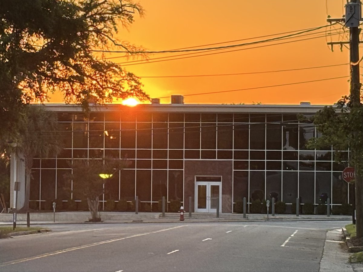 David Lockwood, III, SIOR, CCIM, CRE (@dlockwoodiii) on Twitter photo Sunās Up Columbia and boy itās a hot one. Got a few miles in early this morning with the 90% humidity. Beautiful summer day in South Carolina! <a href="/ColaChamber/">Columbia Chamber</a> <a href="/colatoday/">COLAtoday</a> <a href="/F3LakeMurray/">F3 Lake Murray</a> Sunās Up Columbia and boy itās a hot one. Got a few miles in early this morning with the 90% humidity. Beautiful summer day in South Carolina! <a href="/ColaChamber/">Columbia Chamber</a> <a href="/colatoday/">COLAtoday</a> <a href="/F3LakeMurray/">F3 Lake Murray</a>