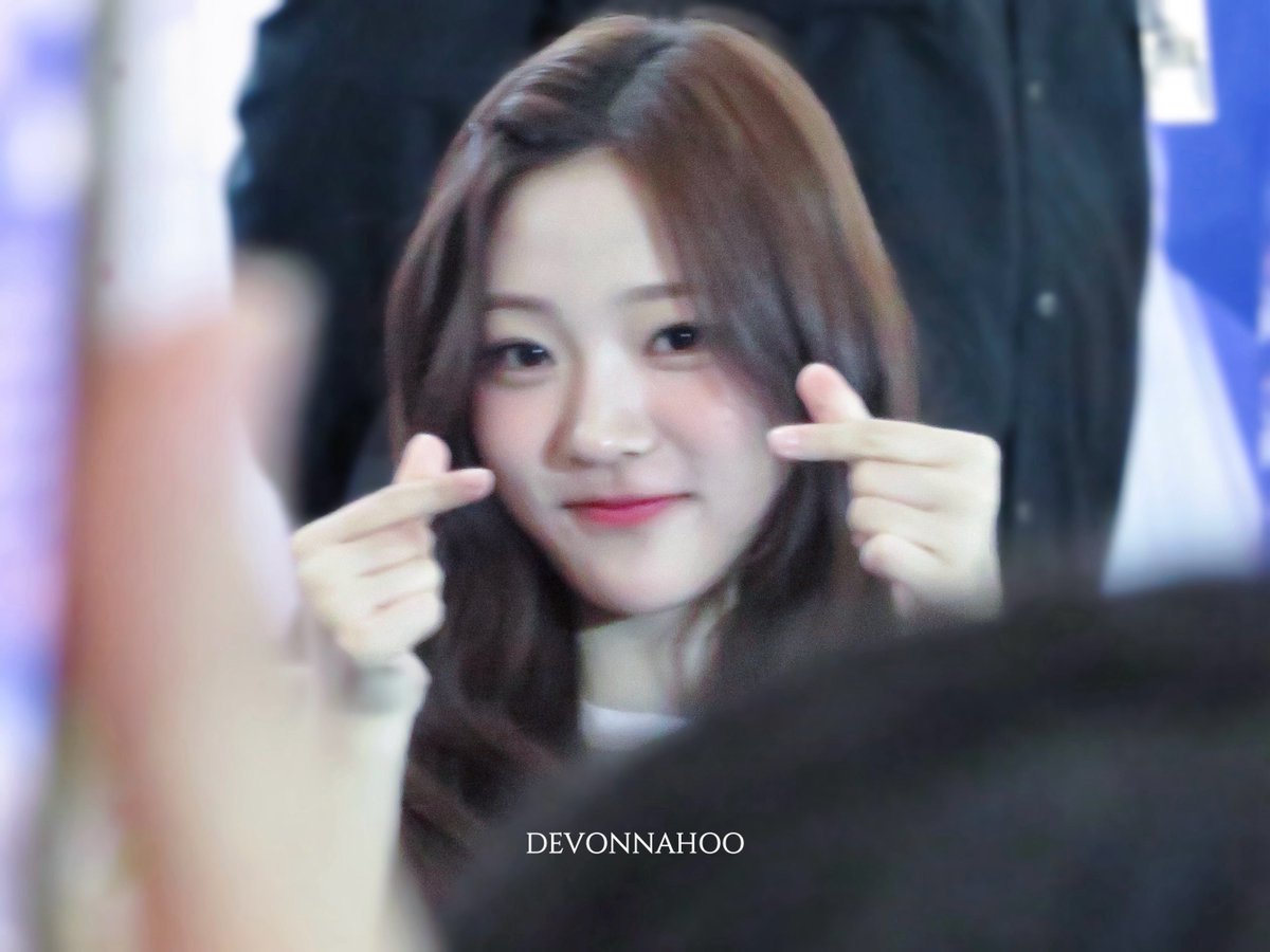 ·𖥦· tweet media