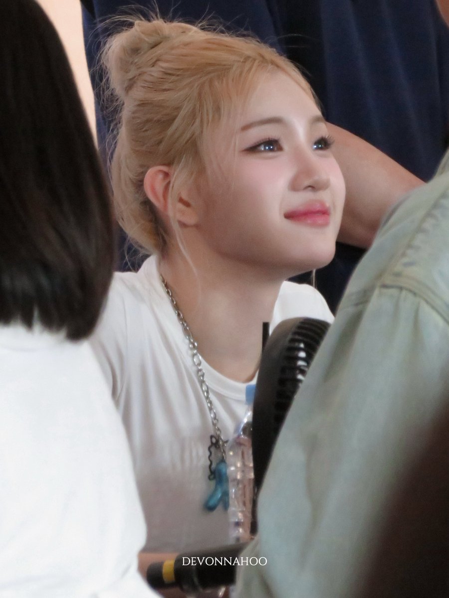 ·𖥦· tweet media