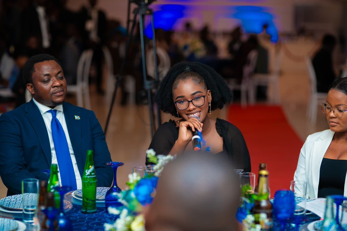 AltesseMulamba's tweet image. Ce fut un réel plaisir d’échanger avec le Vice-Premier Ministre, Mr. Guylain NYEMBO (@guylainnyembo_), ministre du Plan et de la Coordination de l’aide au développement, sur la thématique autour de la jeunesse, du système éducatif et de l’emploi. J’y ai pris part en tant que…