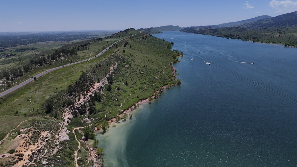 youbeshanalyzes's tweet image. ~ shades of blue &amp;amp; green ~ 

#shotondji @DJIGlobal #fortcollins #aerialphotography