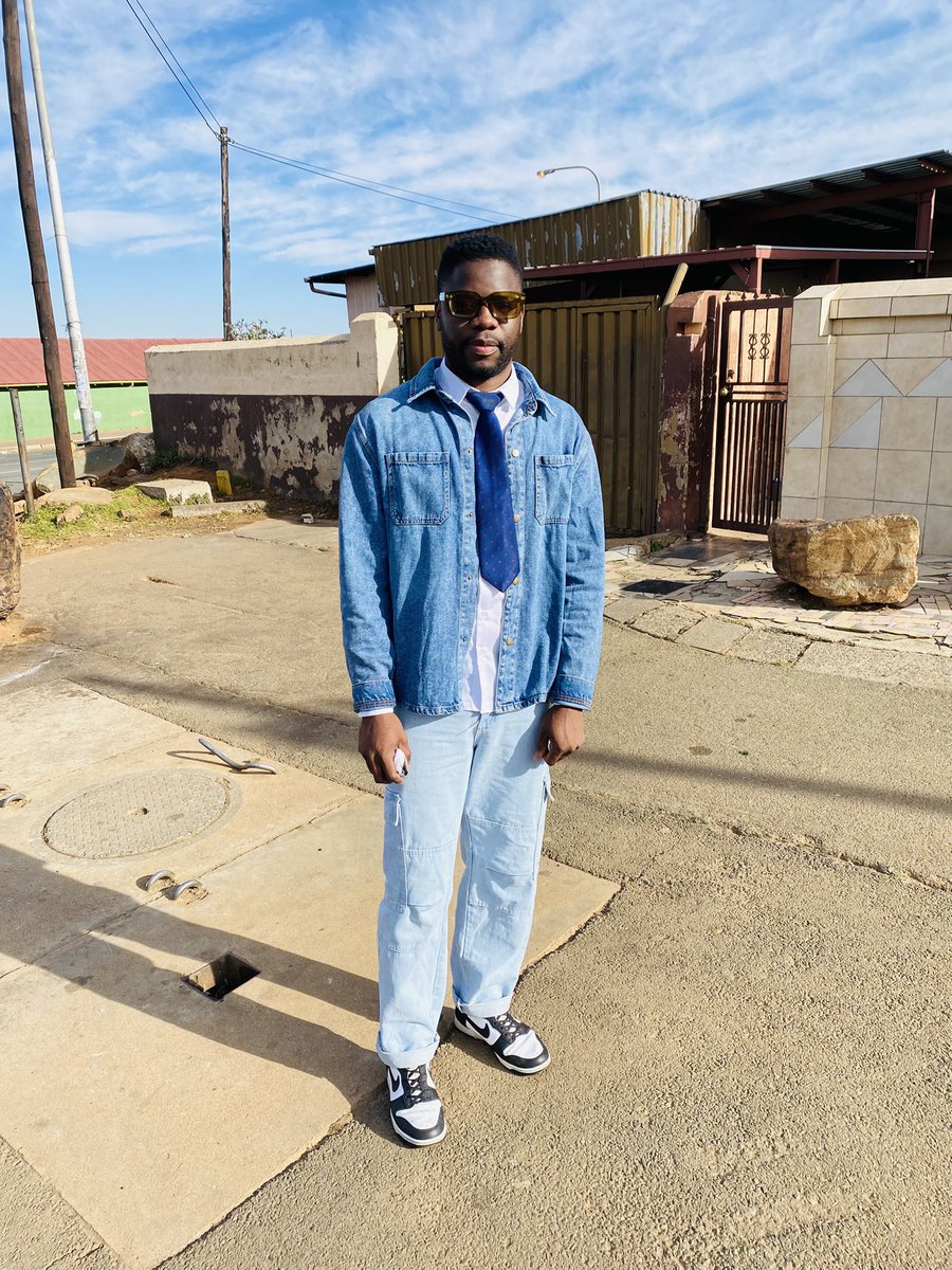 dm_rikhotso's tweet photo. May your Monday be short.🩵🩵🩵 https://t.co/kVUAxSs3kZ