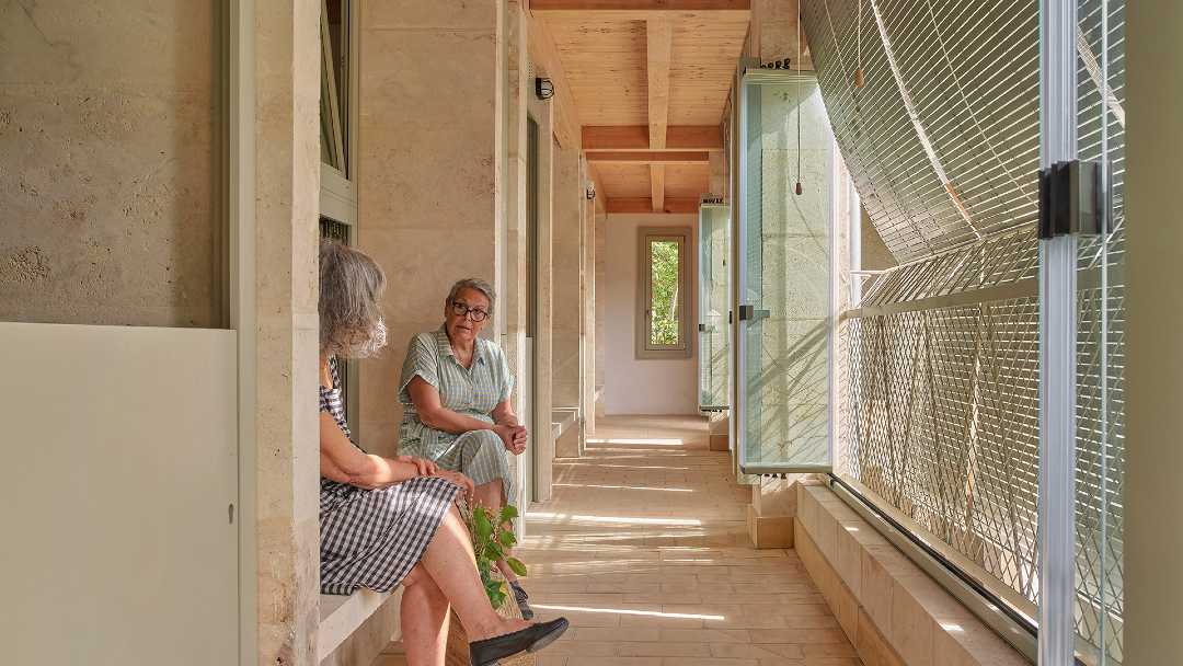 👉🏻 18 Viviendas sociales intergeneracionales en Esporles (1/2)
López Rivera Arquitectos
Promotores: Institut Balear de l'Habitatge (IBAVI)
© José Hevia
#PremiosARQUITECTURA 2025