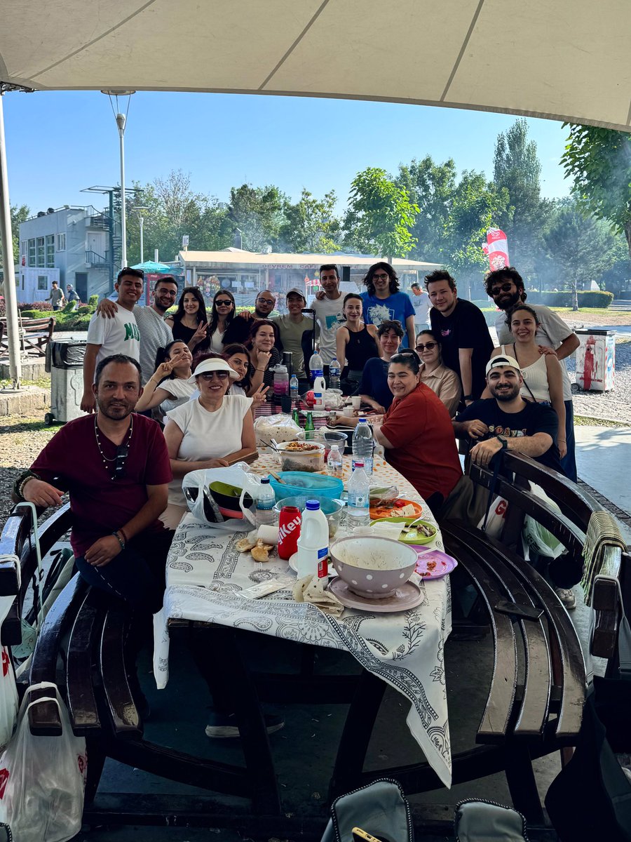 Sezon sonu piknik etkinliğimizden.. 🧺