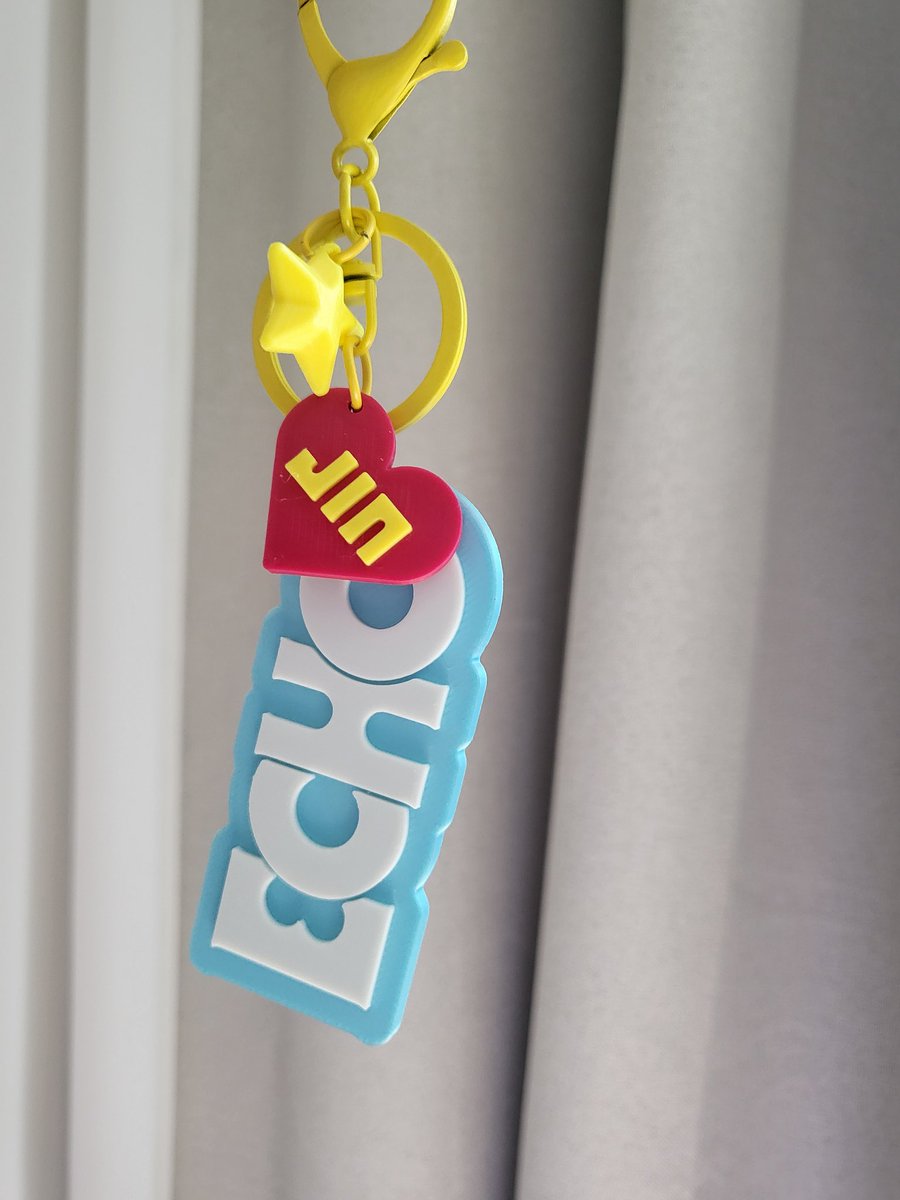 𝙍𝙐𝙉𝙎𝙀𝙊𝙆𝙅𝙄𝙉_𝙀𝙋.𝙏𝙊𝙐𝙍 𝙄𝙣 𝙂𝙊𝙔𝘼𝙉𝙂
달려라석진 고양콘서트 나눔공지

💜6.28 첫콘
💜ECHO 키링 50개
💜장소와 시간 당일 인용 공지

첫콘에서 3D프린팅으로 직접 제작한 에코키링나눔 합니다! 50개 한정수량이여서 rt확인 후  나눔하겠습니다! 많이들 받아주세요💜