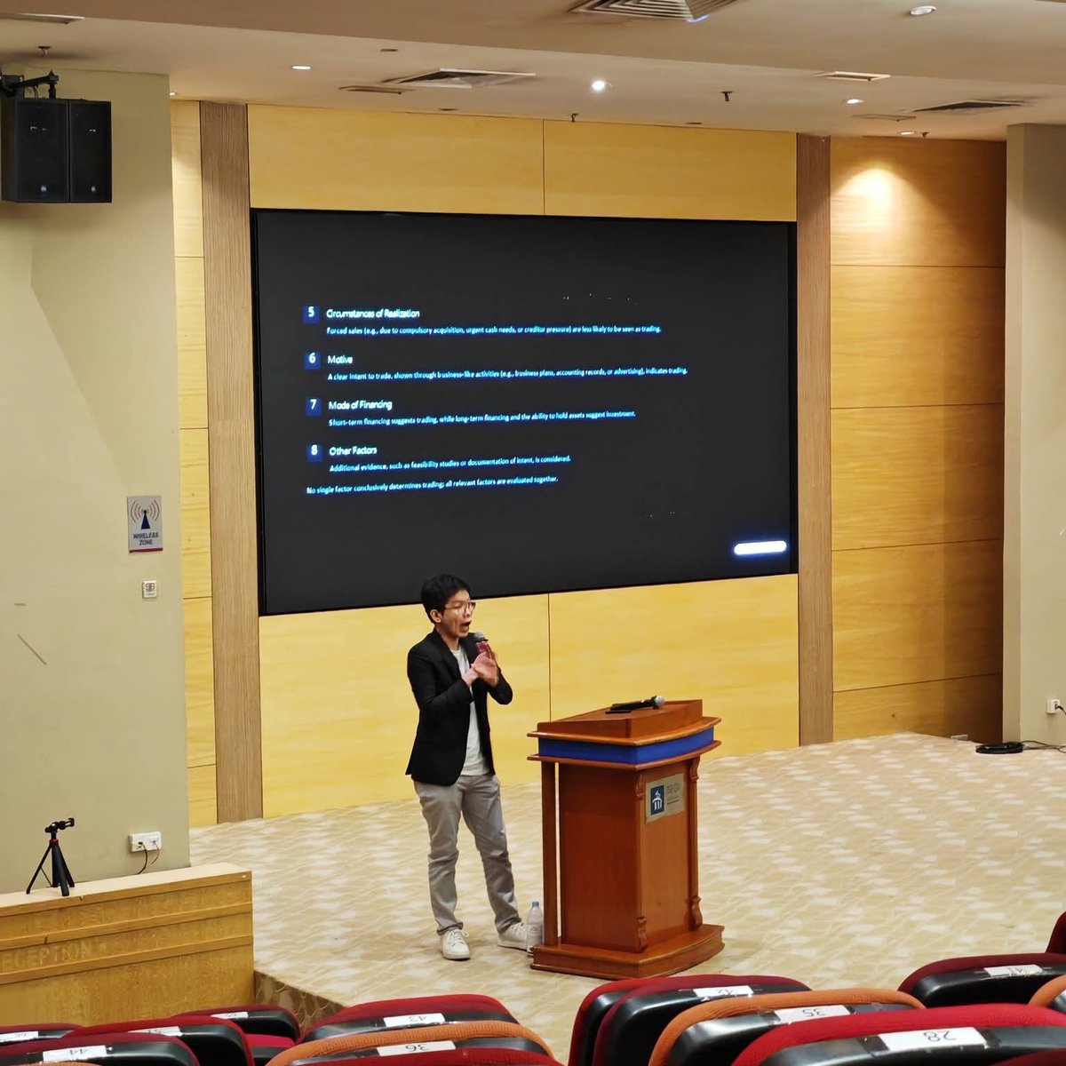 MORE Web3 Community (@morecomofficial) on Twitter photo 🧠 刚刚圆满结束了一场精彩绝伦的「解密加密税务」社区分享会!
⭕ 特别感谢 Brian Lau 和 Dr. Suresh 带来满满干货与区块链应用的真实见解!
#MoreCommunity #Web3 #BUIDL #Masverse 🧠 刚刚圆满结束了一场精彩绝伦的「解密加密税务」社区分享会!
⭕ 特别感谢 Brian Lau 和 Dr. Suresh 带来满满干货与区块链应用的真实见解!
#MoreCommunity #Web3 #BUIDL #Masverse