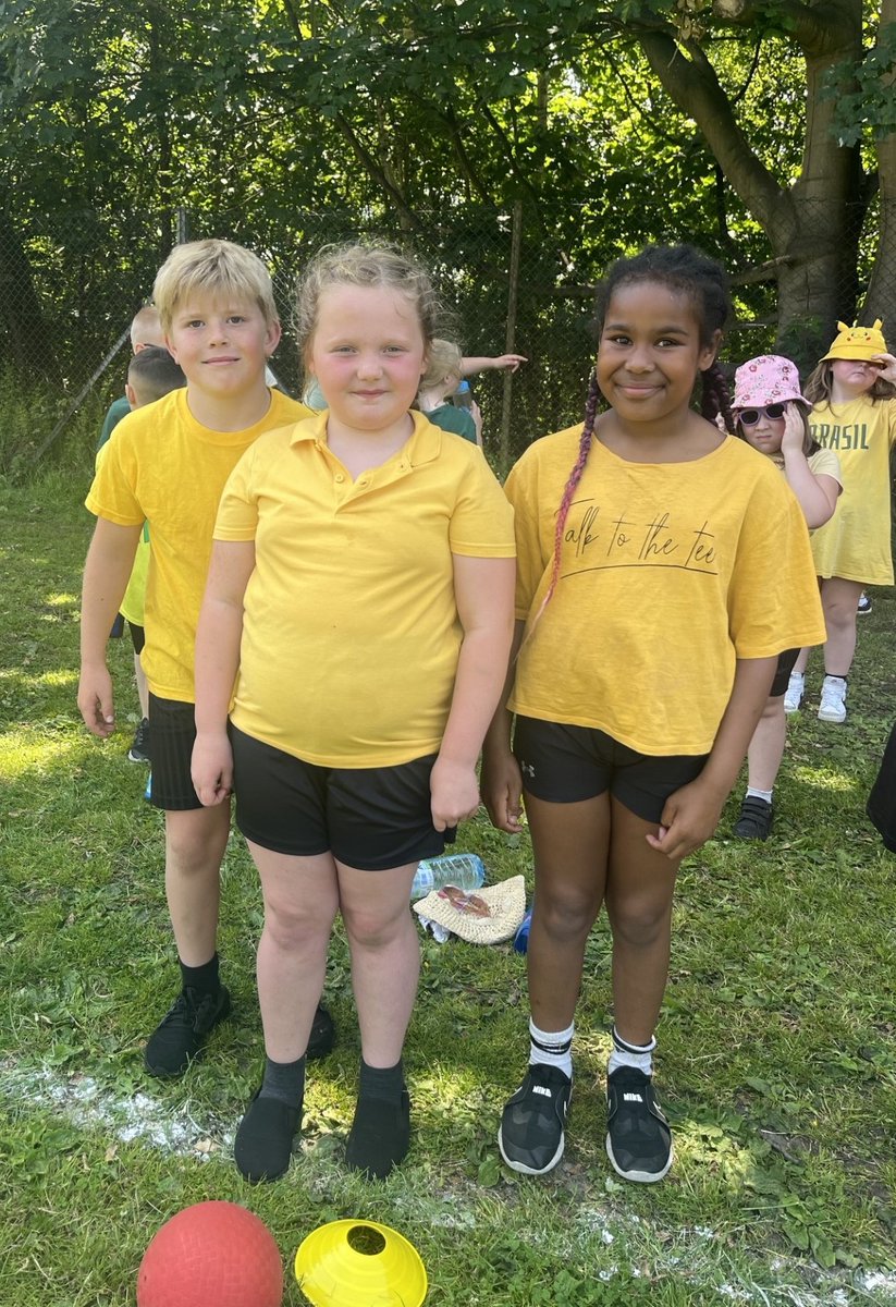 stjosephshx3's tweet image. What a scorcher of a Sports Day! ☀️ Despite the heat, our amazing children gave it their all – full of energy, smiles, and team spirit. So proud of every single one of them! 🏃♂️🏅💪 #SportsDay2025 #ActiveSchools #ActiveCalderdale