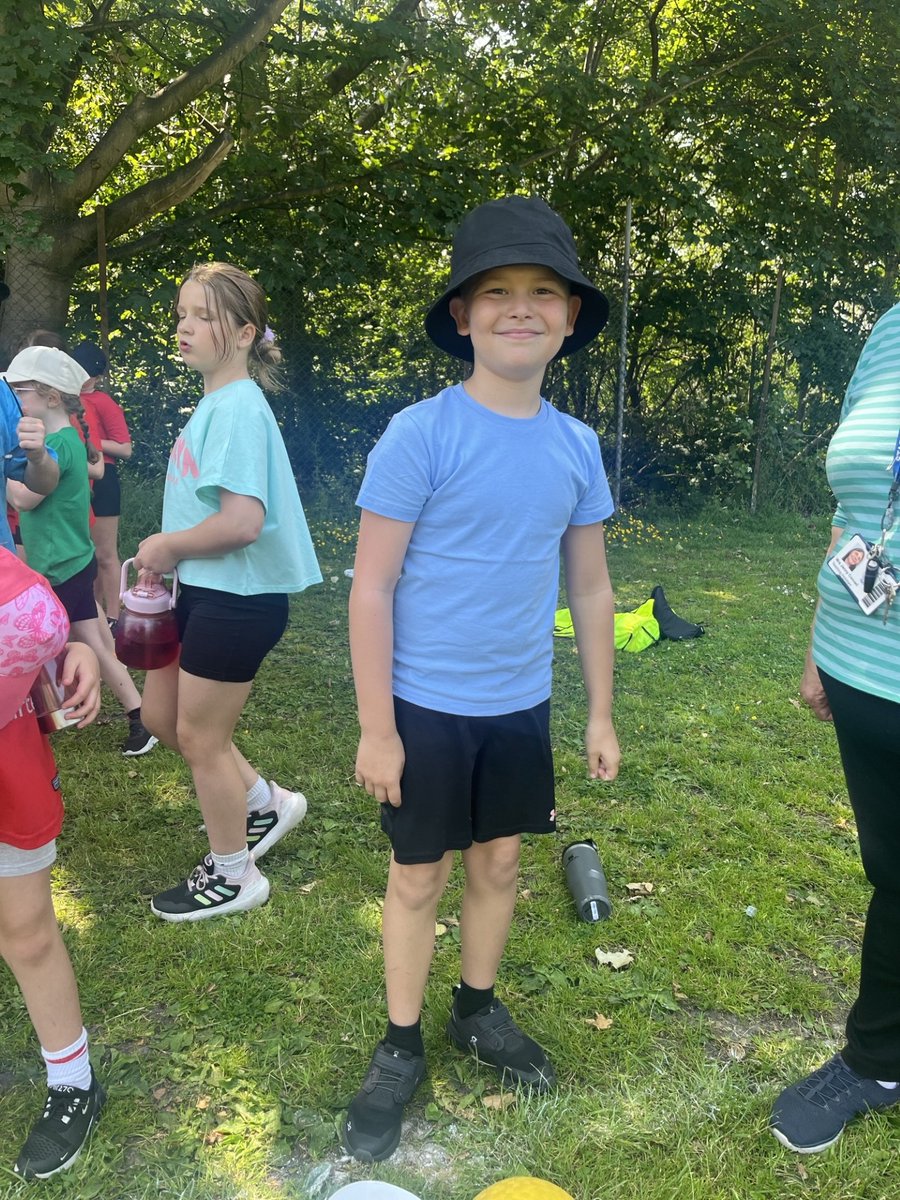 stjosephshx3's tweet image. What a scorcher of a Sports Day! ☀️ Despite the heat, our amazing children gave it their all – full of energy, smiles, and team spirit. So proud of every single one of them! 🏃♂️🏅💪 #SportsDay2025 #ActiveSchools #ActiveCalderdale
