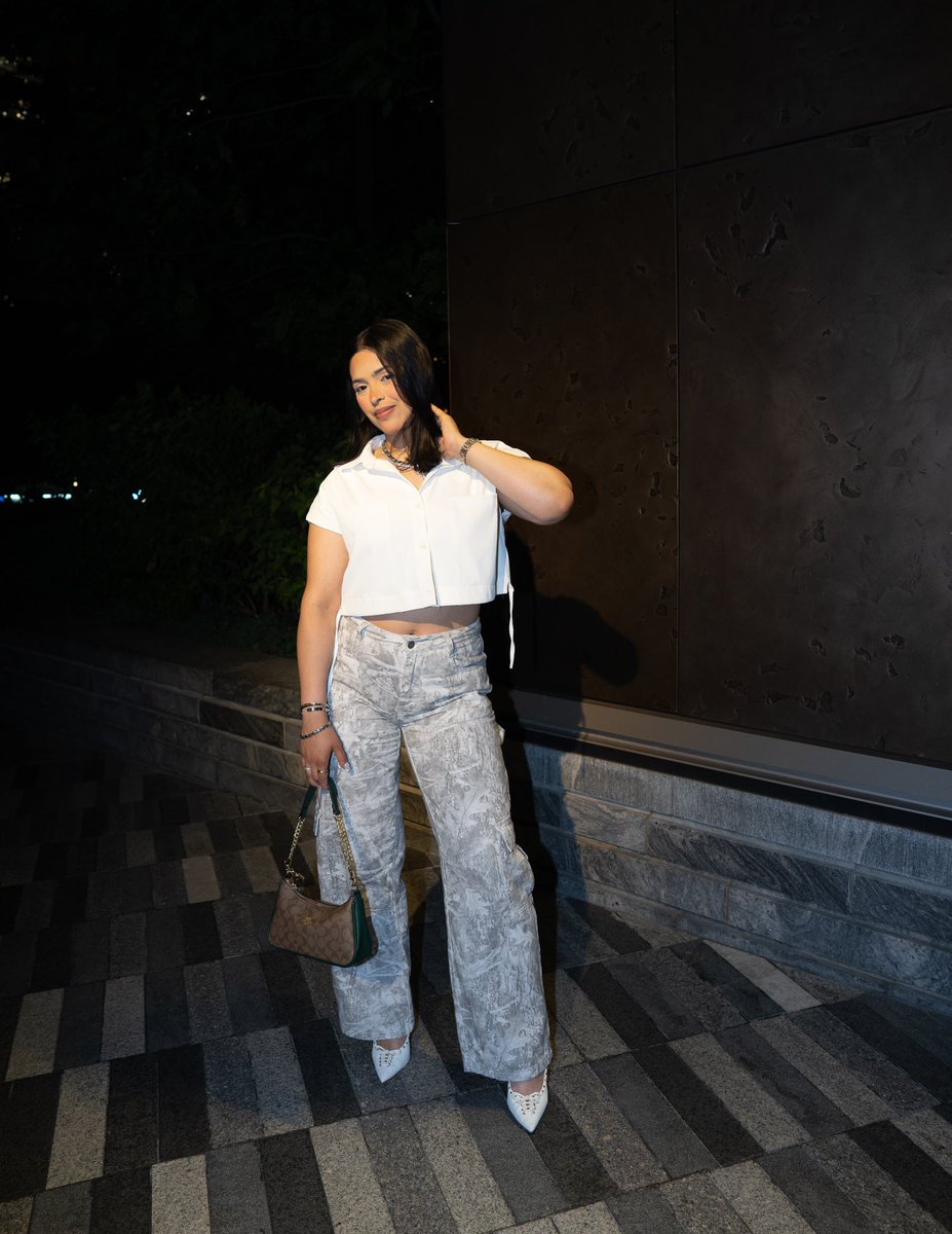 xolenaaaa's tweet image. Entering 25 like 🧁