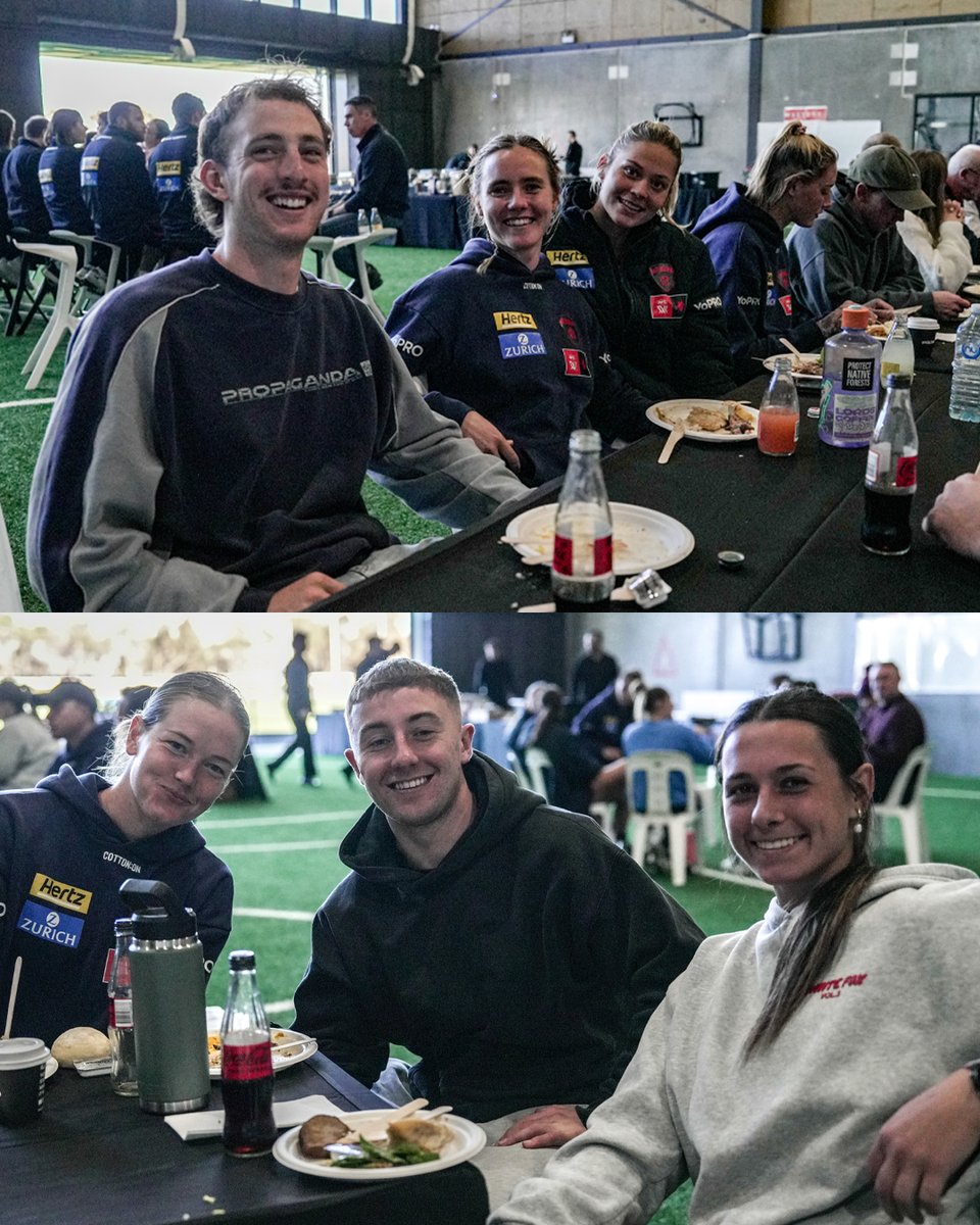 Melbourne Demons (@melbournefc) on Twitter photo Full house 🏡 Our AFL & <a href="/MelbourneAFLW/">Melbourne AFLW</a> programs catching up for lunch at Casey Fields.
#DemonSpirit Full house 🏡 Our AFL & <a href="/MelbourneAFLW/">Melbourne AFLW</a> programs catching up for lunch at Casey Fields.
#DemonSpirit