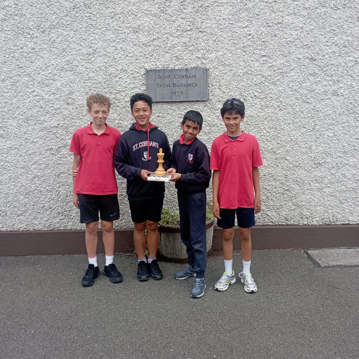 StCorbansNS's tweet photo. Checkmates and sunshine ☀️, 142 pupils recently took part in our Annual St. Corban's Chess competition. A brilliant day of battles and brains!  @Ficheall_ie https://t.co/w7ZmjjFm6l