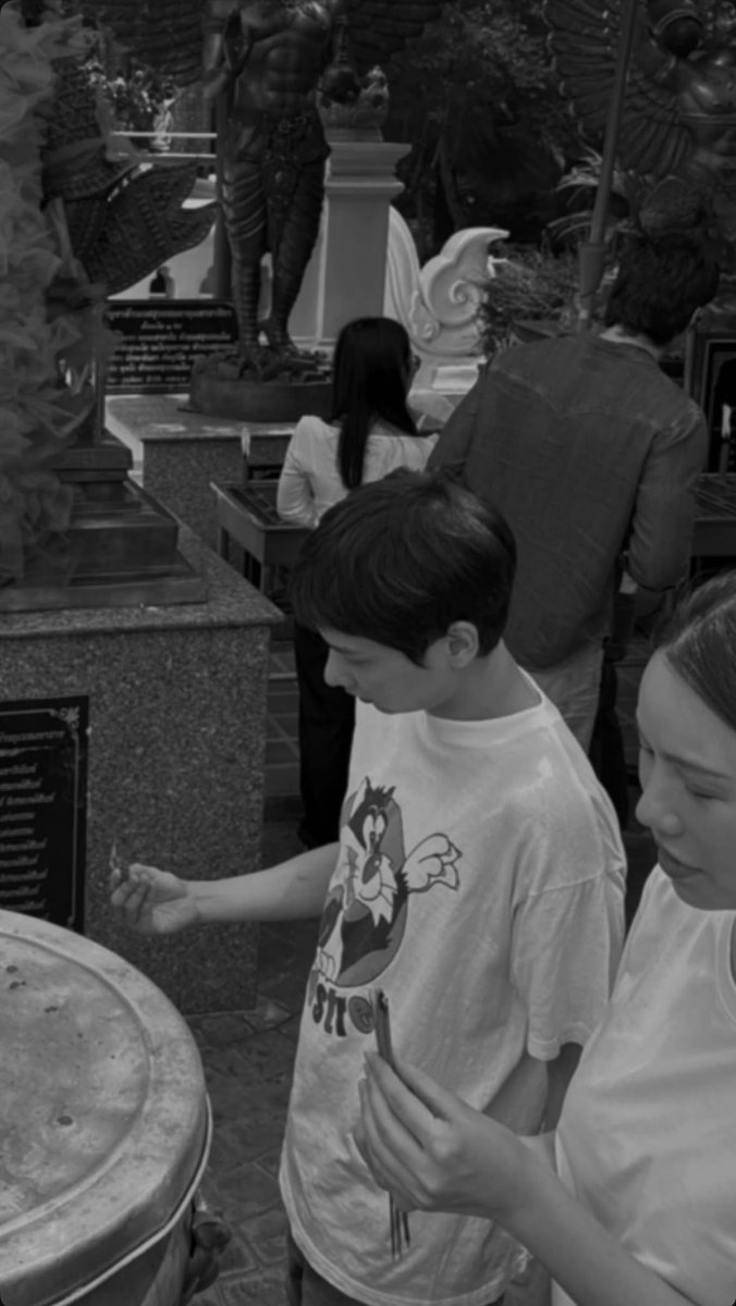 ทำบุญร่วมชาติ🙏🏻💚👶🏻
<a href="/off_tumcial/">ออฟที่แปลว่าปิดประตูแพ้</a> <a href="/AtthaphanP/">ATTHAPHAN PHUNSAWAT</a> 

📸 IGs : tumcial  

#ออฟกัน #OffGun 
#ออฟจุมพล #OffJumpol