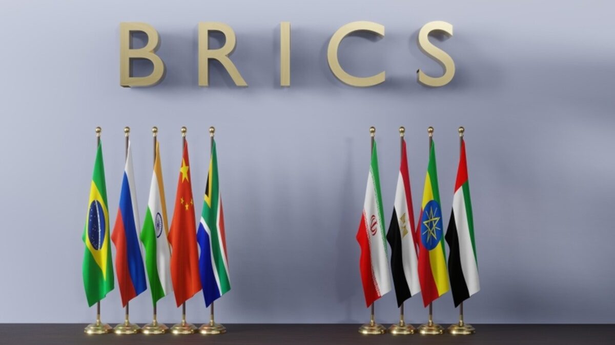 KALIARULAR_EROS's tweet photo. I, #KALI๐ธ๐พ๐ด๐#DaughterOfEROS #REQUESTS TO #BRICS #LEADERS ๐ง๐ท๐ท๐บ๐จ๐ณ๐ฎ๐ณ๐ฟ๐ฆ โ3๏ธโฃ5๏ธโฃ #COUNTRIES TO #UNITE AS #ONE 1๏ธโฃ #ARMY #ALLIANCE OF #BRICS #BRICSDEFENCE ๐ก๏ธโ๏ธ #MEMBERS & #NATIONS. IT'S #TIME โฑ๏ธ TO #DEFEND & #PROTECT BRICS INTERESTS & EXPANSION & OUR #GLOBAL๐#SECURITY. ๐ธ๐พโ๐ฝ๐ก๏ธโ๏ธ#EROS https://t.co/VW7bTUOSH9