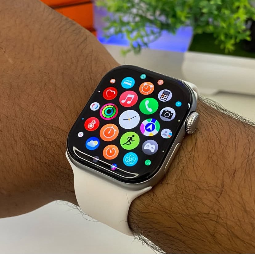 Mr. Marshall (@neo_marshall) on Twitter photo The perfect blend of beauty & style. Get one for yourself today.
Dynamic island for notifications
Always on display
Double tap to pick calls
You get :
A smart watch
An extra strap
A screen guard 
A magnetic charger
 Price:💰60K
Kindly retweet The perfect blend of beauty & style. Get one for yourself today.
Dynamic island for notifications
Always on display
Double tap to pick calls
You get :
A smart watch
An extra strap
A screen guard 
A magnetic charger
 Price:💰60K
Kindly retweet