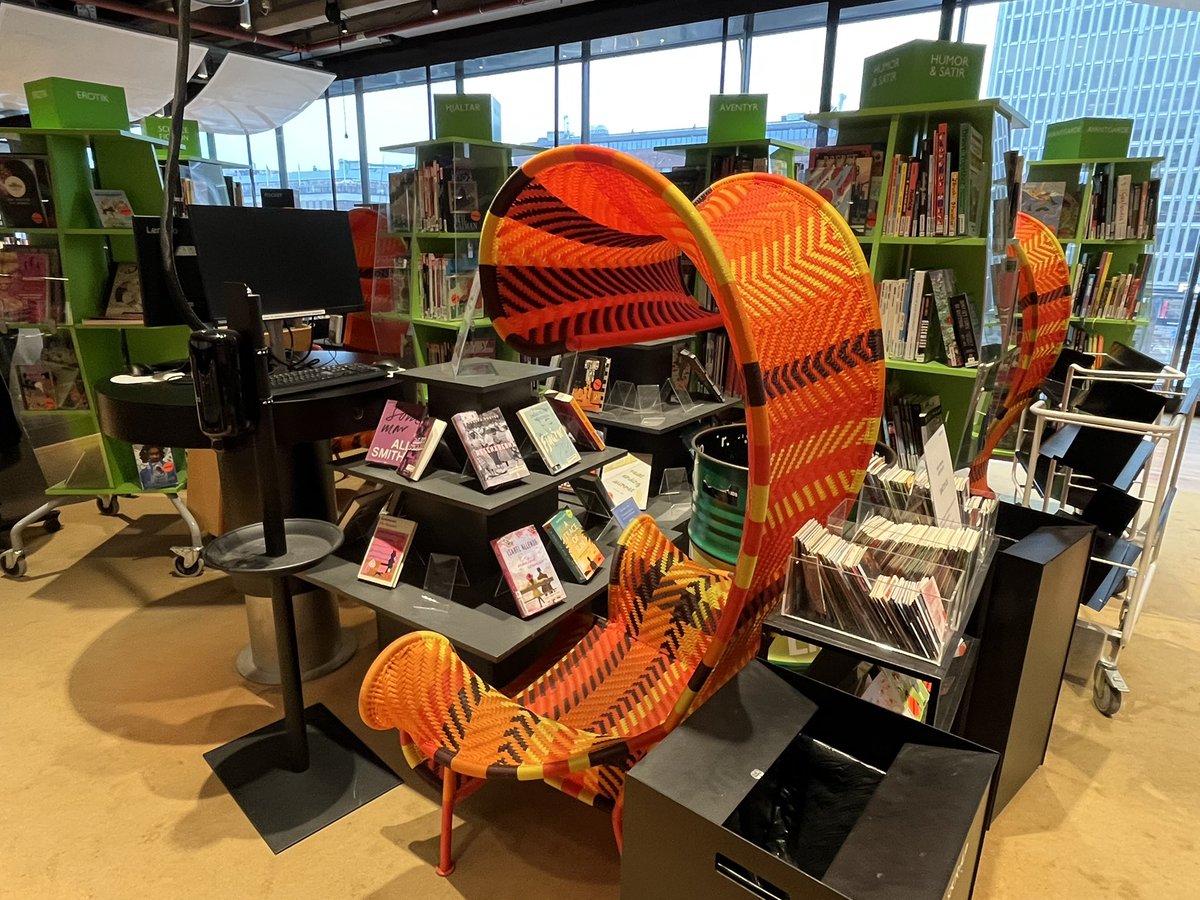 Nu är det golvvård och vi håller stängt i tre dagar. Välkommen tillbaka på torsdag!