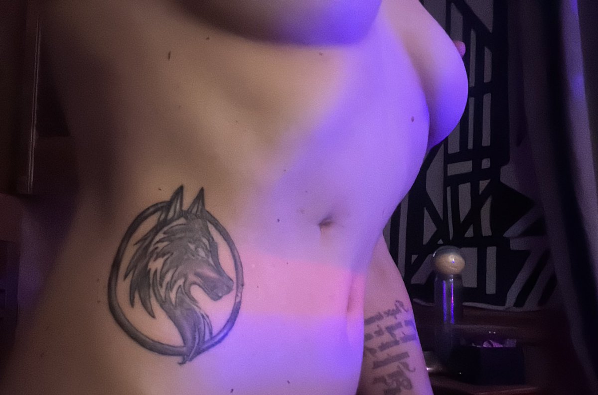 Dope. And cute. These shoes will be on a very special come back in my movie. A legend. Not gonna say her name yet. I’ll keep you guessing m. Alpha 6. Go team.