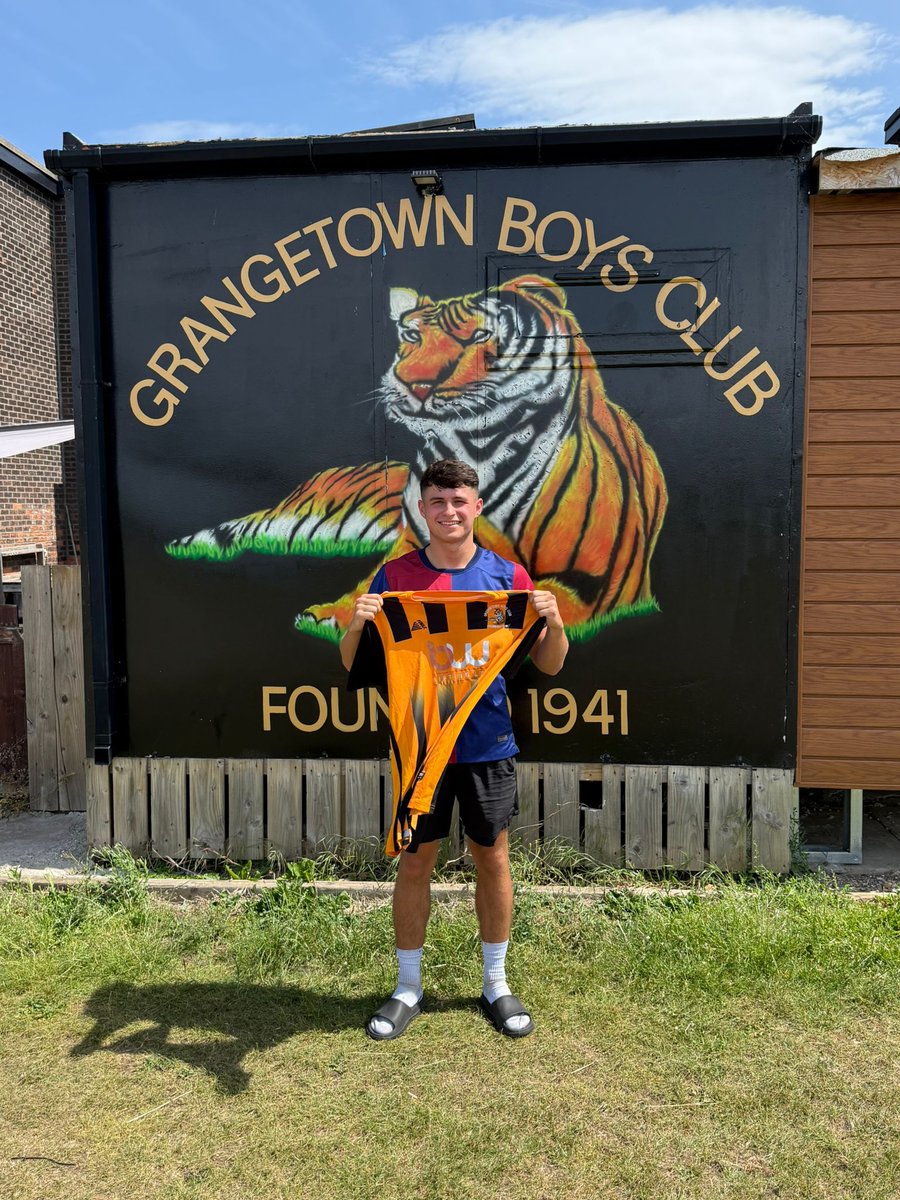 ✍️How about another renewal? This morning we are delighted to welcome back Millen Burnett 

🗣️Curtis: “Very pleased to have retained Millen for the upcoming season! Exciting winger who has great pace and fantastic bravery to get at defenders but also has a great mindset...