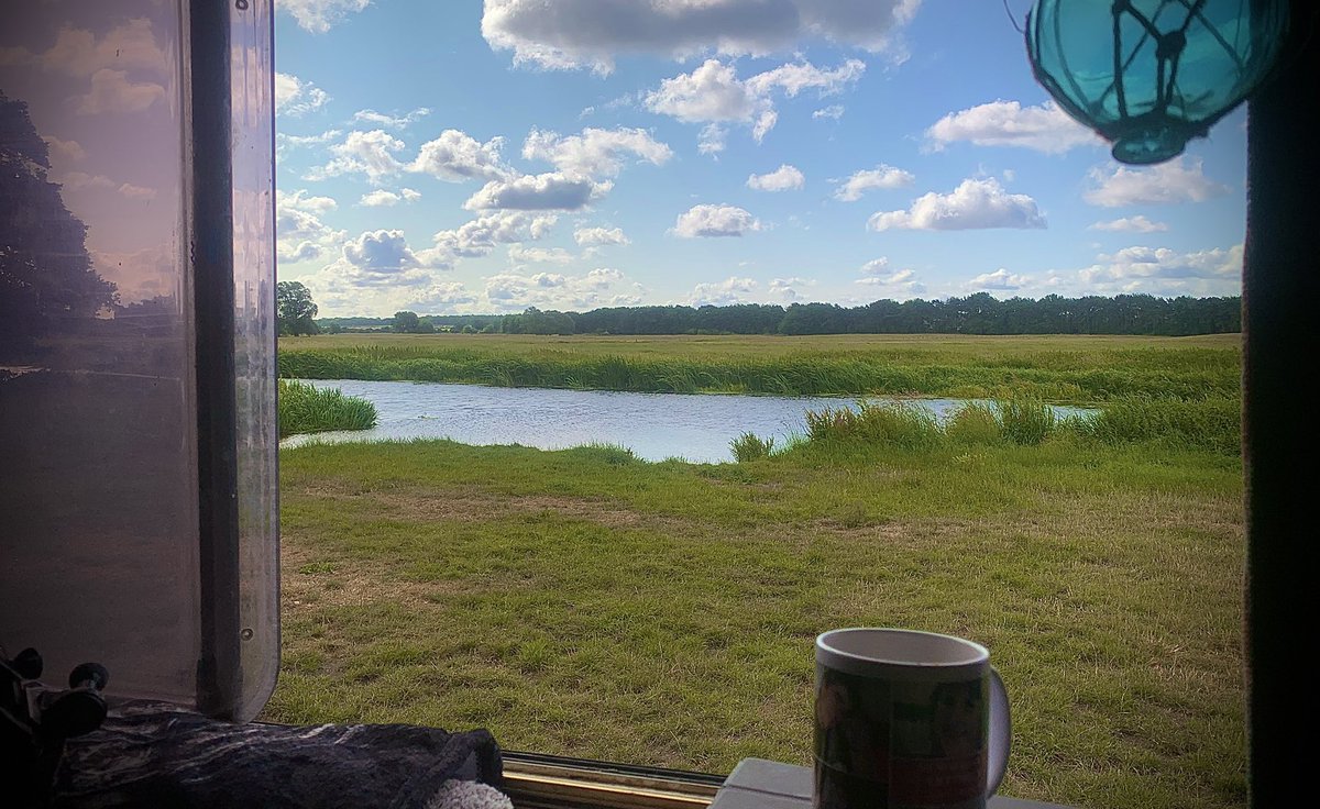 Cum Wilton Sleepy Norfolk Thus Mornings Window View Have a great day all x 👊🐾🦋🚐😍 Countryvanlifeuk on Youtube