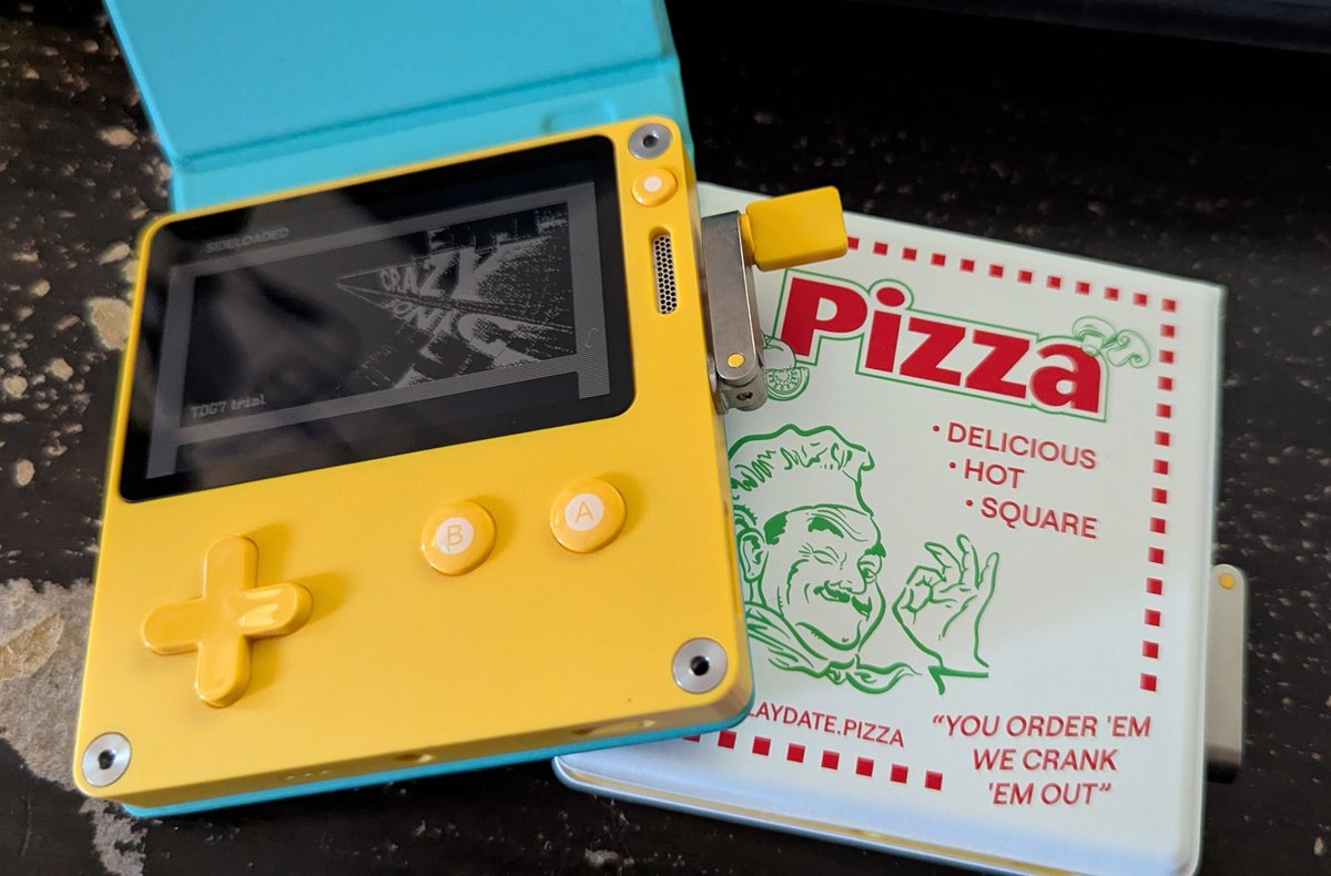 ideno_hiroshi's tweet image. というわけで
Playdate専用ゲーム「CRAZY SONIC」の体験版を、今年の BitSummit XIII に出展します!
Playdateの実機を2台、京都のみやこメッセに置きます!
買わないとなかなか触れないゲーム機です!
気になる人は触りに来てくださいね!
bitsummit.org/game/crazy-son…
#bitsummit
#bitsummit13th