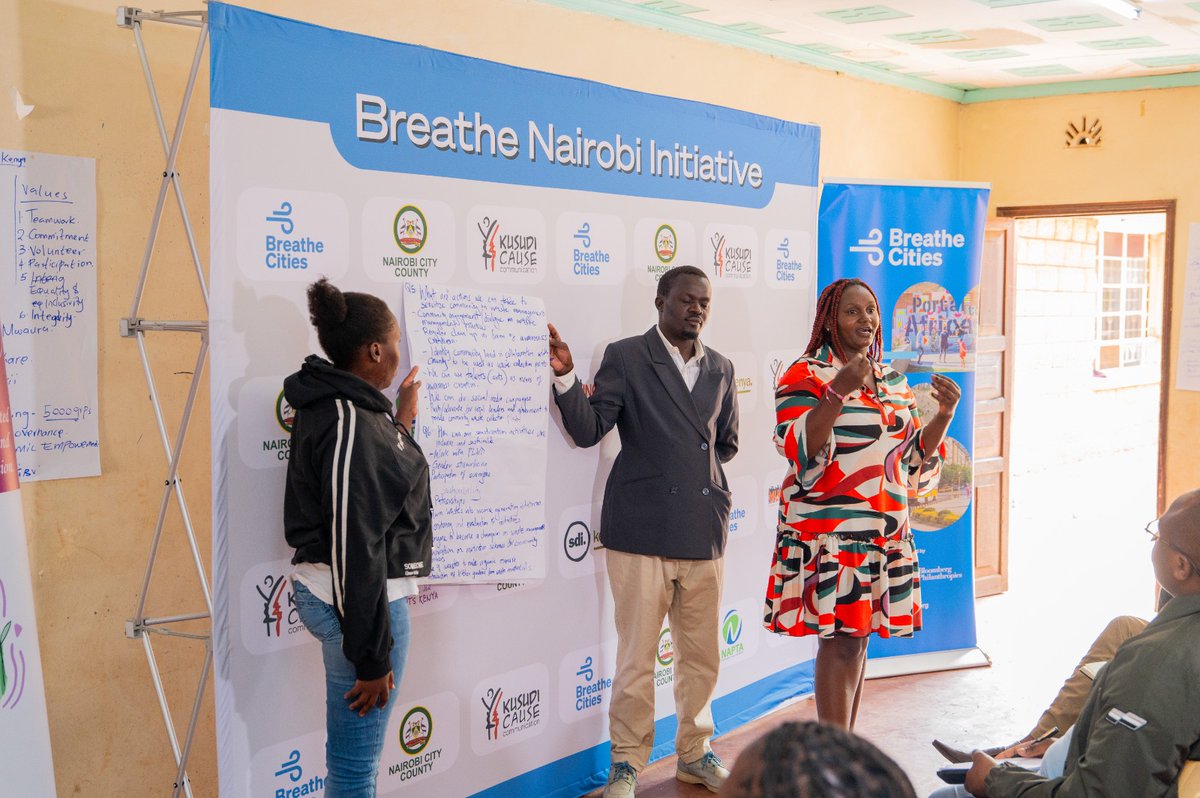 GROOTSKenya's tweet photo. 🌍 Taka Yangu, Jukumu Langu 🌿

Last Friday in Kibra, we held a workshop training with 30 community members on the link between waste, air quality &amp; health.

What we dump = what we breathe.

Taka Yetu. Hewa Yetu. Afya Yetu.
We’re reclaiming clean air, one ward at a time. https://t.co/NkV0TM61iJ
