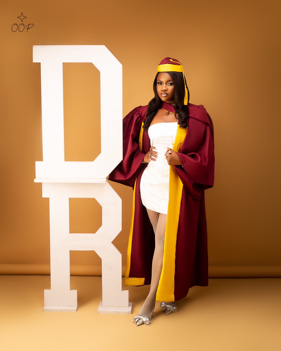 This is the testimony we prayed for 🎓🎓🎓

Congratulations to me as I get inducted into the MEDICAL AND DENTAL COUNCIL OF NIGERIA today! 

Reintroducing DR. OLUDIPE ADEBOLA SOFIAT (MB;BS LAGOS) 🩺