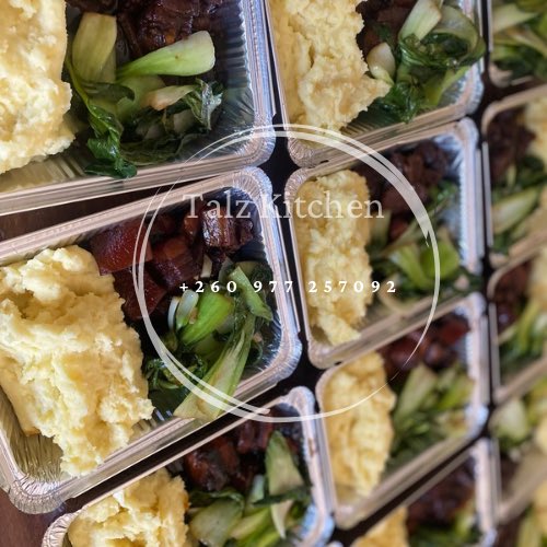 TalzKitchen's tweet photo. Slow braised pork, mash and bok choy 🍛🍛

Yummy treats https://t.co/VbhZflF3Tb