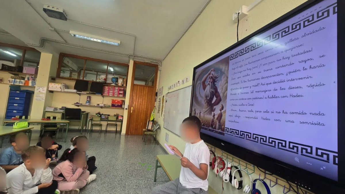 Primaria… ¡con ayuda de la inteligencia artificial! 🤖
Cuentos personalizados, ilustraciones únicas y mucho amor por la lectura.
Una maravilla de <a href="/NoeliaSurezMar1/">@npsuamar</a> 
Aquí puedes verlo 👉 bit.ly/cuentosolimpoia