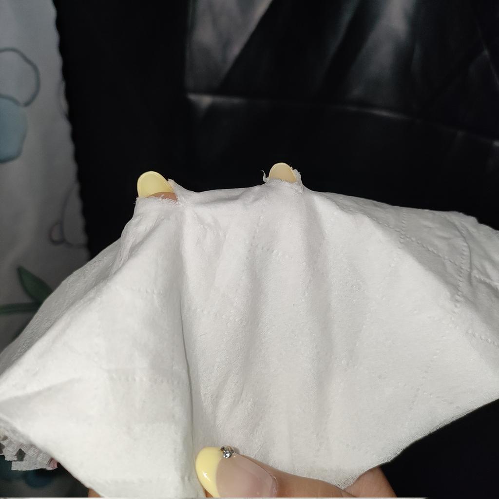 Rosa_Q233's tweet photo. 上推5分钟，刷vpn2小时…
最近忙，大家都忙，忙点好啊…
我下午还有考试而我现在疯狂刷推…
（做了美甲以后我最担心的事情发生了…） https://t.co/2JsTU5BzdO