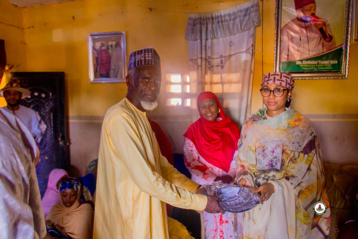 hadizayt's tweet image. Yesterday, the NFWP-SU team and I visited Matallawa (Ingawa LGA) to engage women known for crafting traditional hula caps. We pledged to support their businesses through the project, but they must do the work to benefit fully. #WomenEmpowerment #KTSG #WorldBankProject