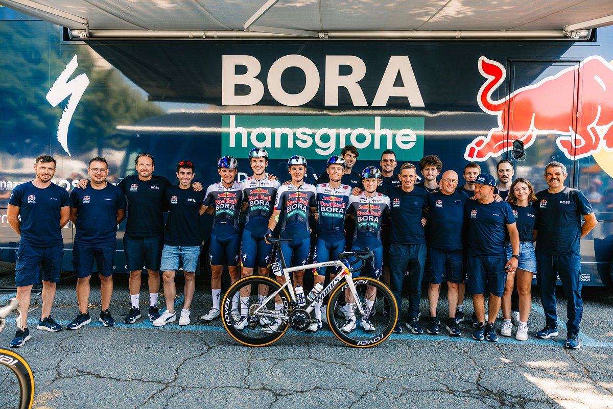 Red Bull – BORA – hansgrohe (@rbh_procycling) on Twitter photo 🇮🇹 #GiroNextGen
Luke Tuckwell delivered a powerful performance on the final day of the <a href="/gironextgen/">Giro Next Gen</a>, but ultimately finished 2nd. Additionally, the Rookies won both the mountain and team classifications.
➡️ Read more: redbullborahansgrohe.com/en/news/250623…
📷 Maximilian Fries 🇮🇹 #GiroNextGen
Luke Tuckwell delivered a powerful performance on the final day of the <a href="/gironextgen/">Giro Next Gen</a>, but ultimately finished 2nd. Additionally, the Rookies won both the mountain and team classifications.
➡️ Read more: redbullborahansgrohe.com/en/news/250623…
📷 Maximilian Fries