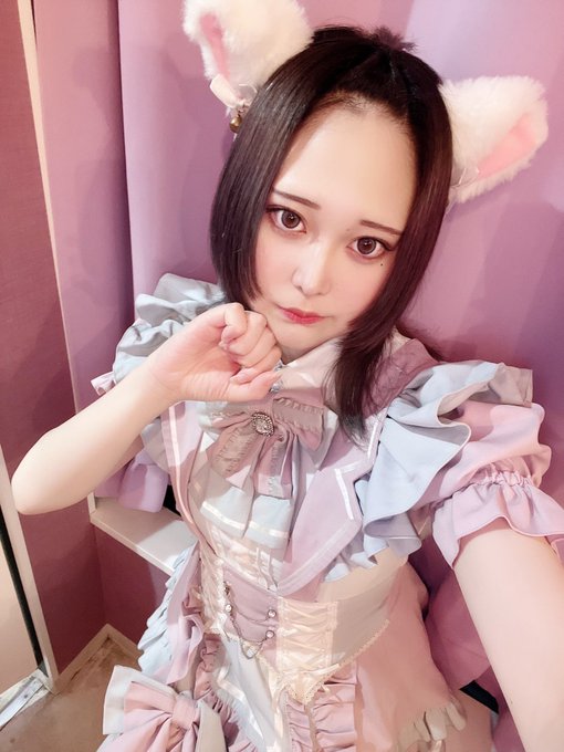  秋葉原メイドカフェ RABBIT CASTLE