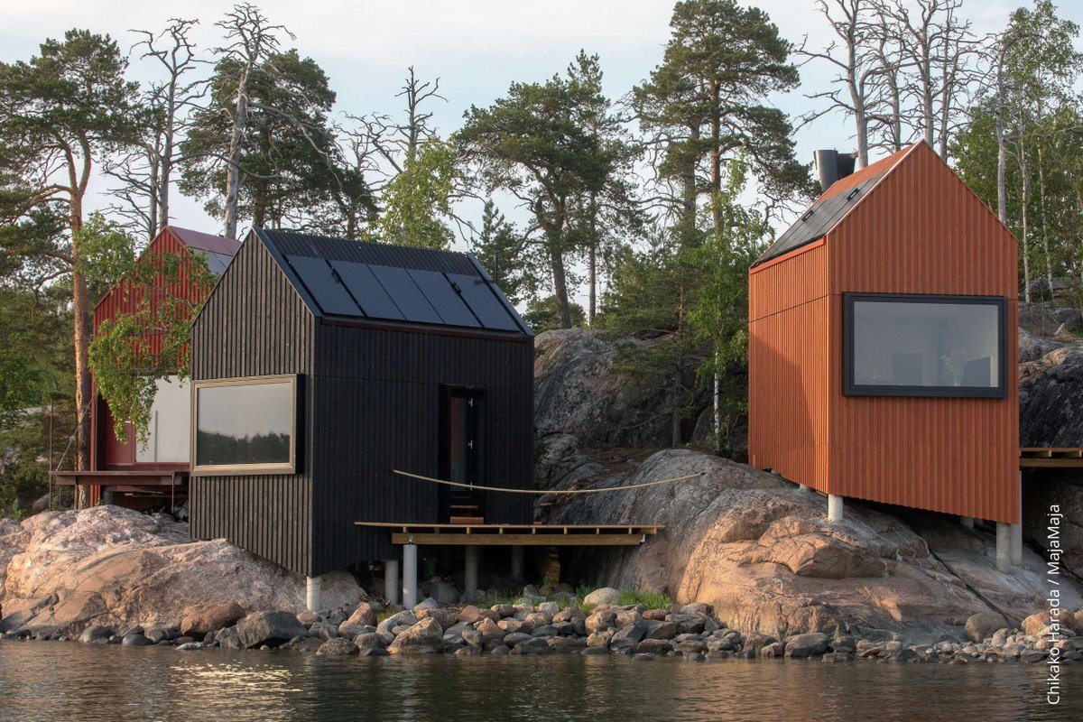 thisisFINLAND's tweet image. Sustainability is central of modern Finnish building design, from green roofs &amp;amp; solar panels to energy-efficient structures and the use of wood, as seen in: 
🌳 MajaMaja off-grid retreat
🎶 Sibelius Hall in Lahti
🌊 Katajanokan Laituri in Helsinki.

#BuildingFinland #Finland