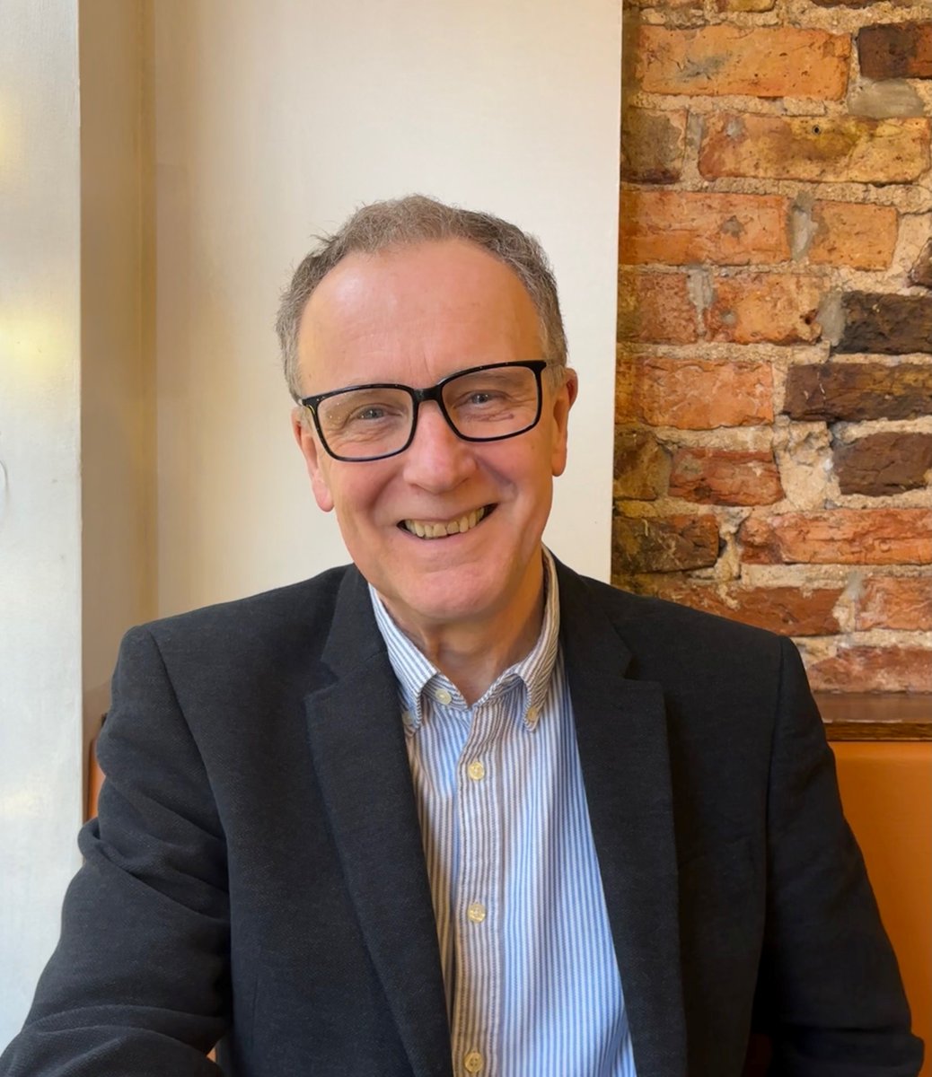 Congratulations to Mike Burton, winner of our Research Board’s Lifetime Achievement Award 2025. 

His work on familiar faces emphasises the natural patterns of our exposure to one another, usually employing behavioural &amp; computational methods.

👉 bps.org.uk/news/winner-re…