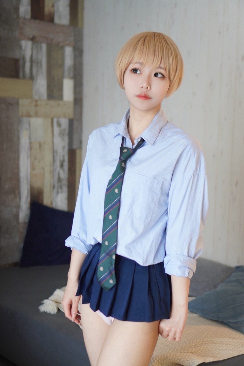 私のことタイプって人いないのかな〜？？
金髪ショートのバンギャって需要ないですか？