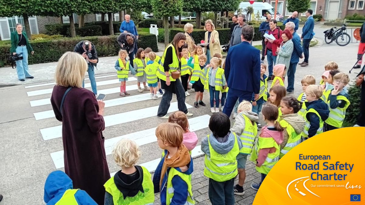 ERSCharter's tweet image. 🇧🇪 Discover "Veilig Over": an initiative by OVK SAVEvzw empowering citizens to identify unsafe pedestrian crossings via ow.ly/c5LL50WewAz.
With nearly 1,500 locations flagged and real improvements made, it's a step forward for #RoadSafety.
🔗 ow.ly/BEHV50WewAy